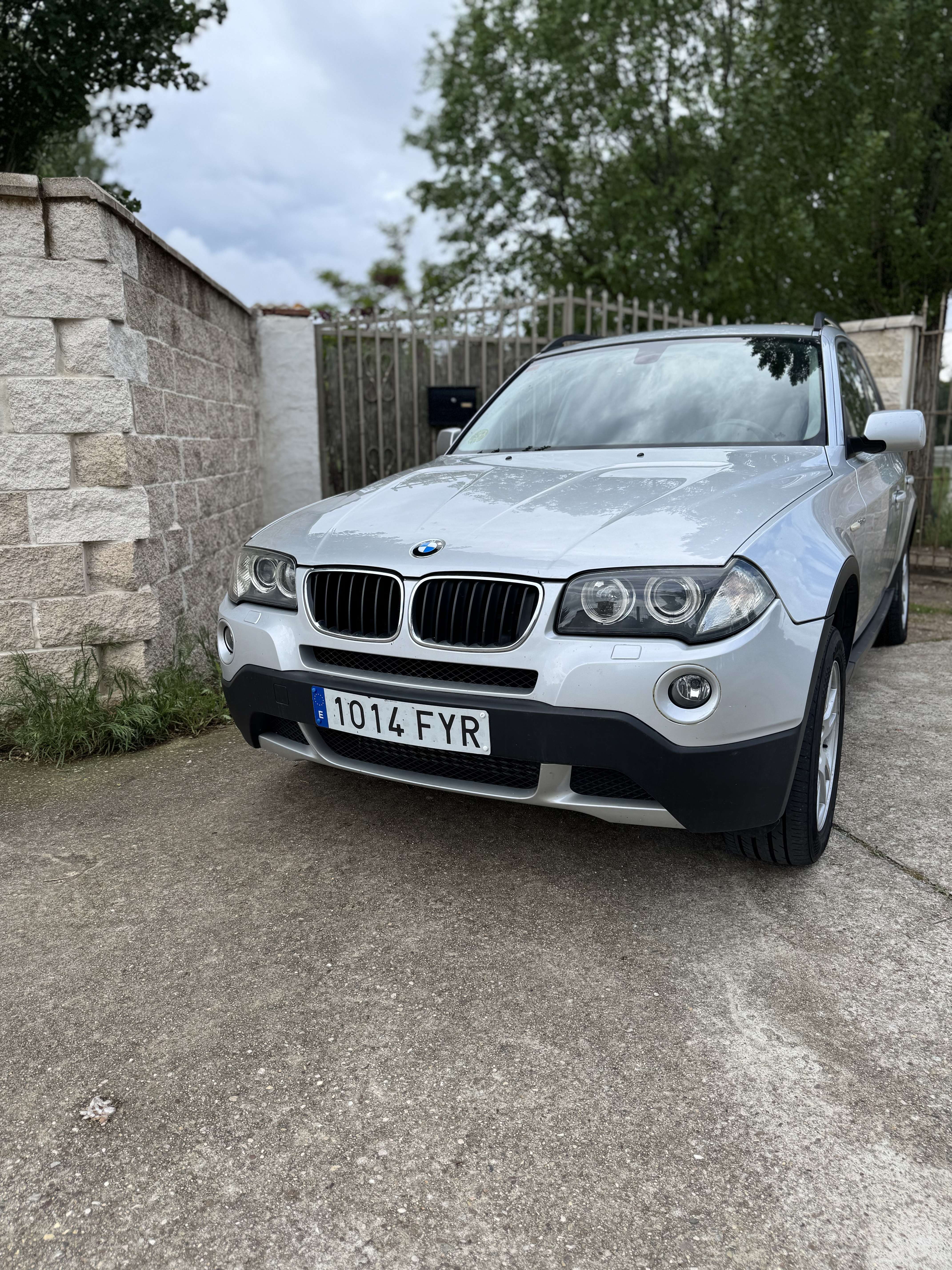 BMW X3 2.0d - foto 1