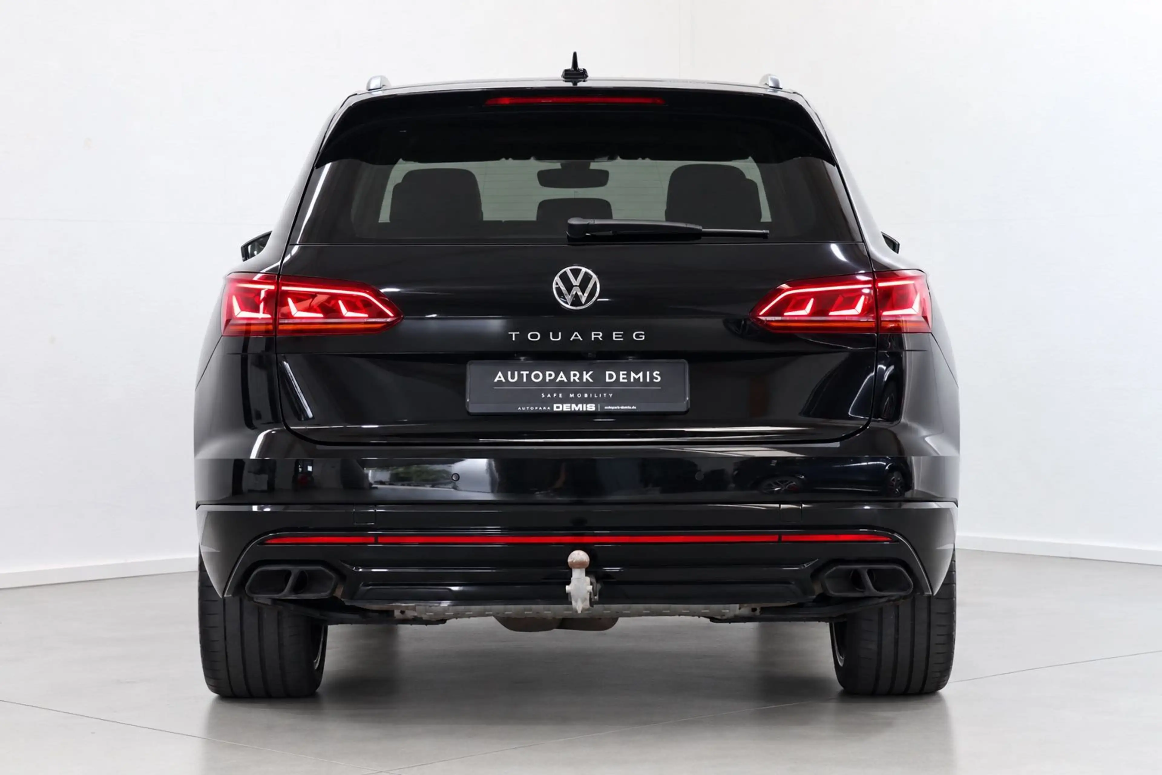 Volkswagen Touareg R-Line 4M/LUFT/ALLR/PANO/BLACK/AHK/STHZG — photo 6