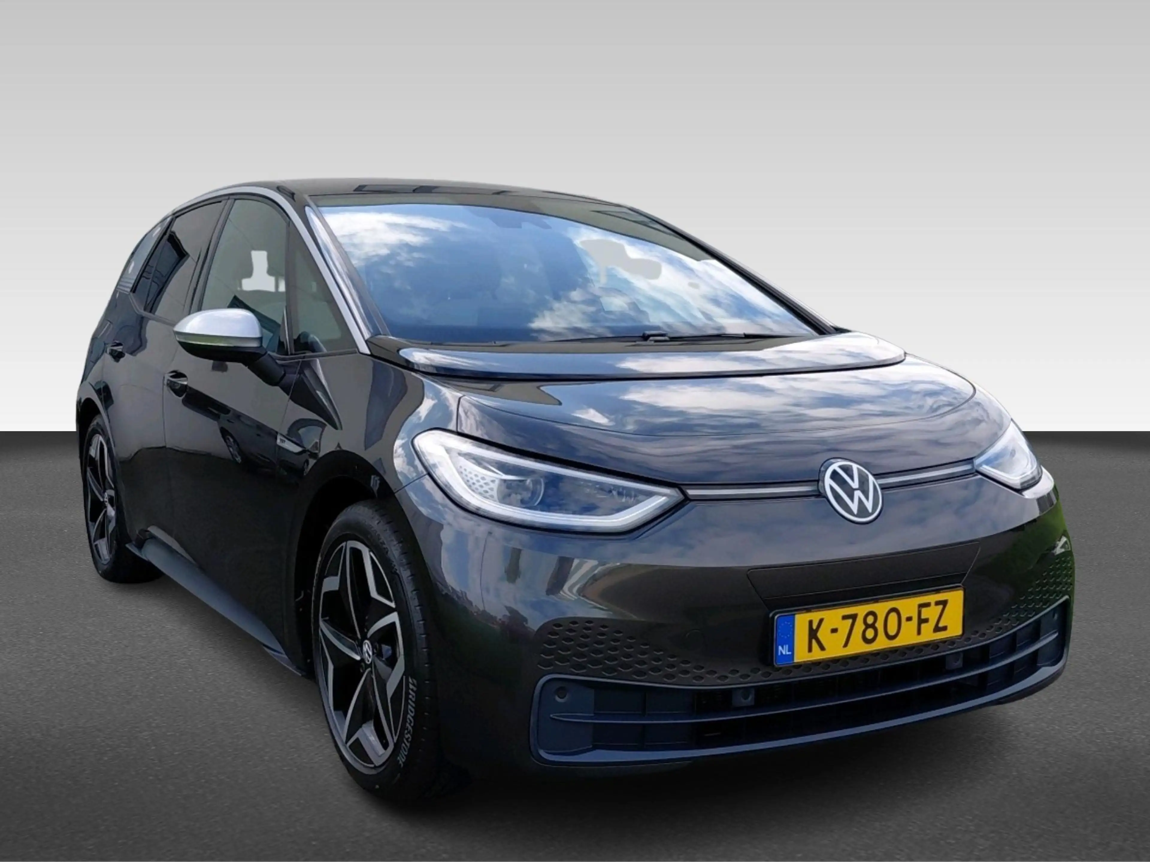 Volkswagen ID.3 First Plus 58 kWh — photo 8
