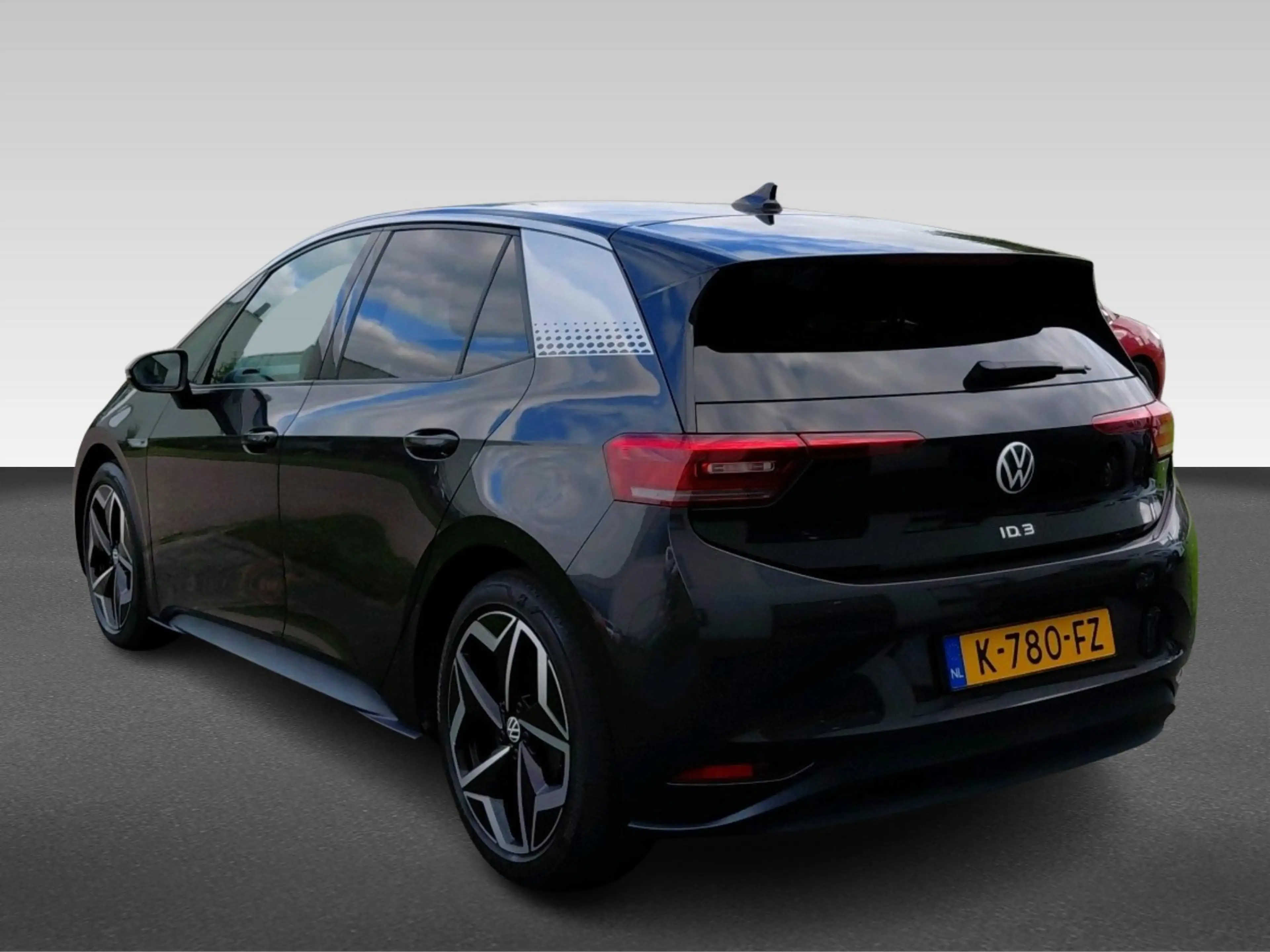 Volkswagen ID.3 First Plus 58 kWh — photo 3