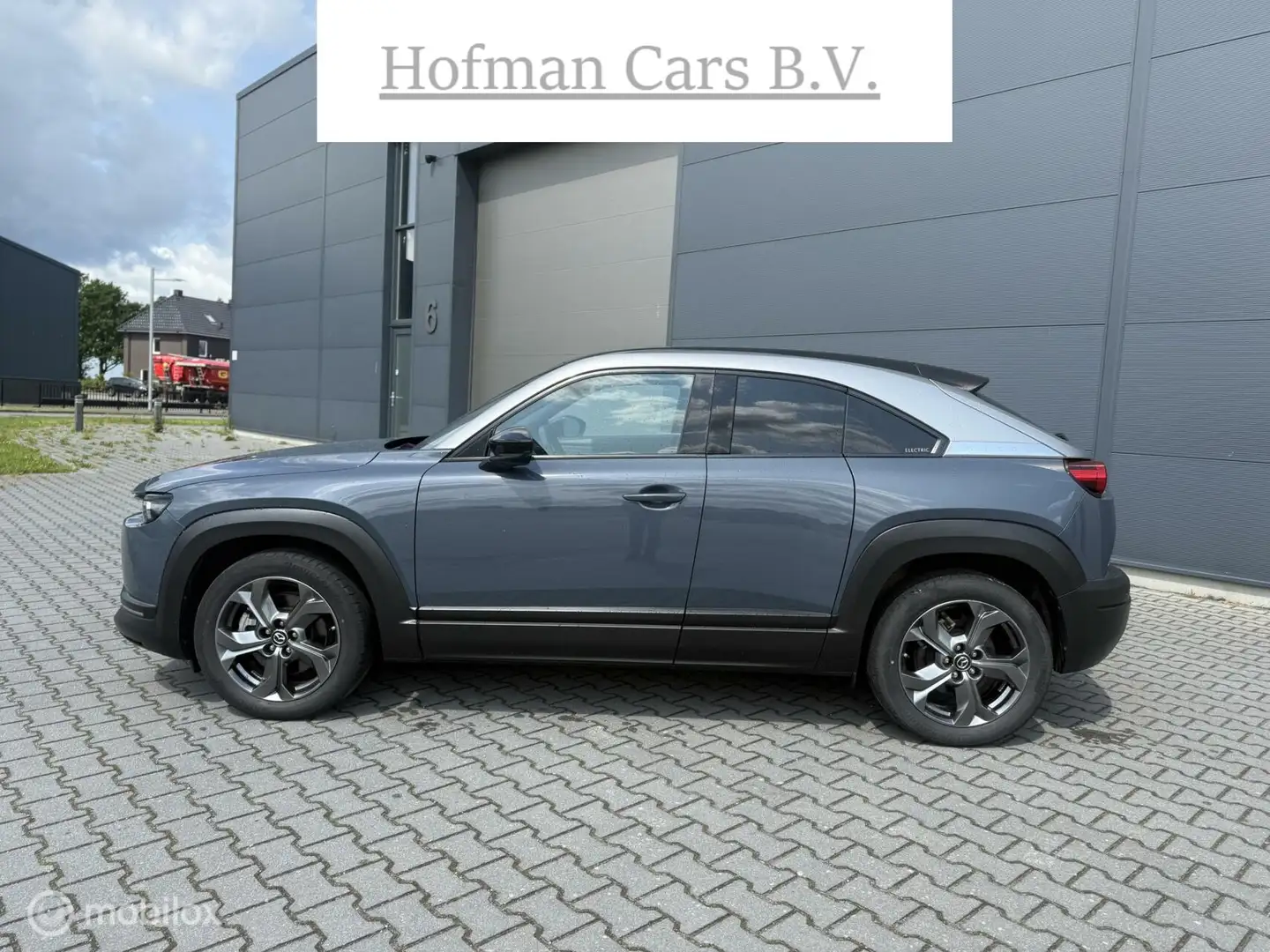 Mazda MX-30 e-SkyActiv 145 Luxury Incl BTW 36 kWh TREKHAAK 202 Gris - 2