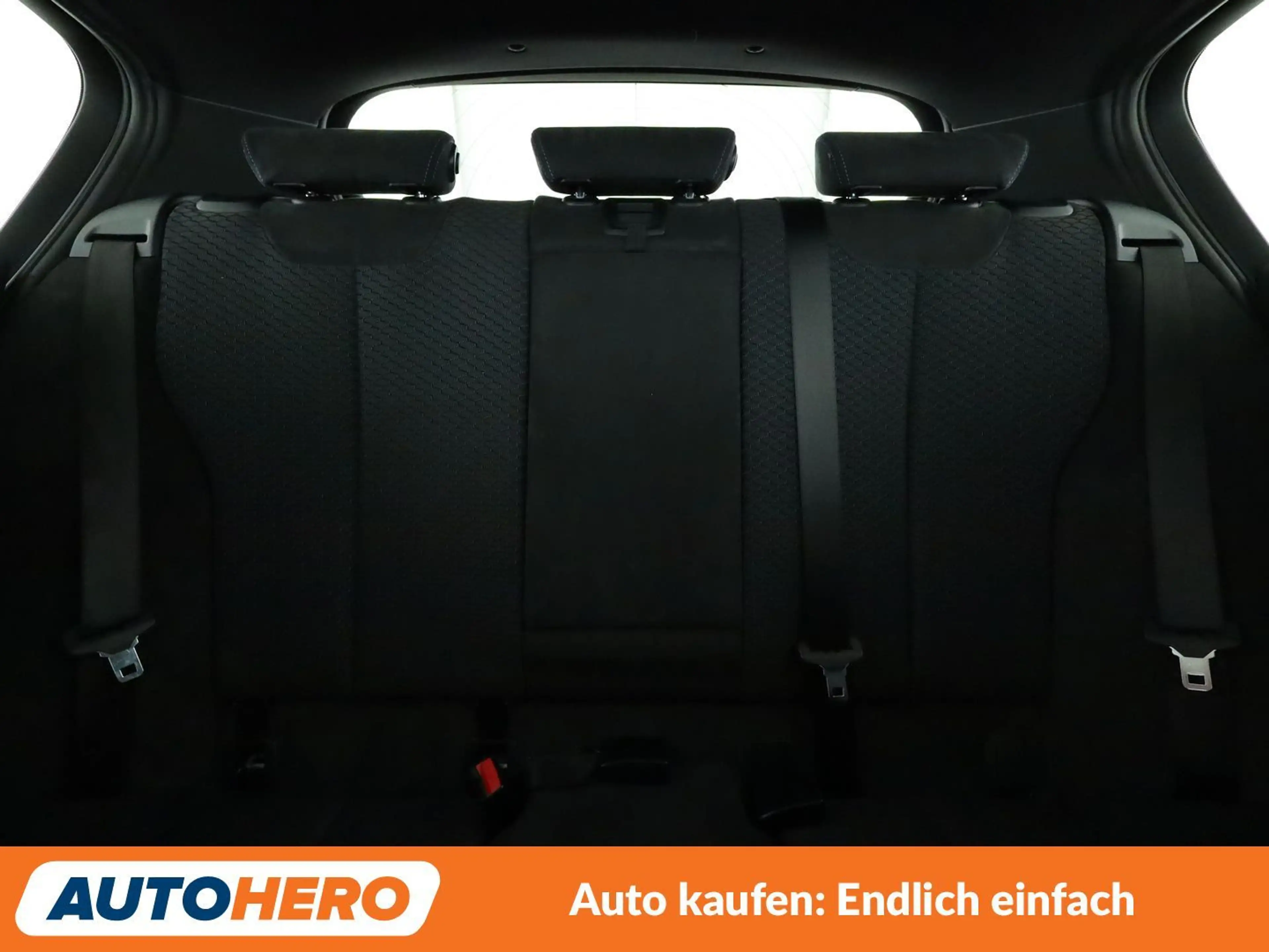 BMW 125 125d Edition M Sport Shadow Aut.*NAVI*LED*PDC* — photo 15