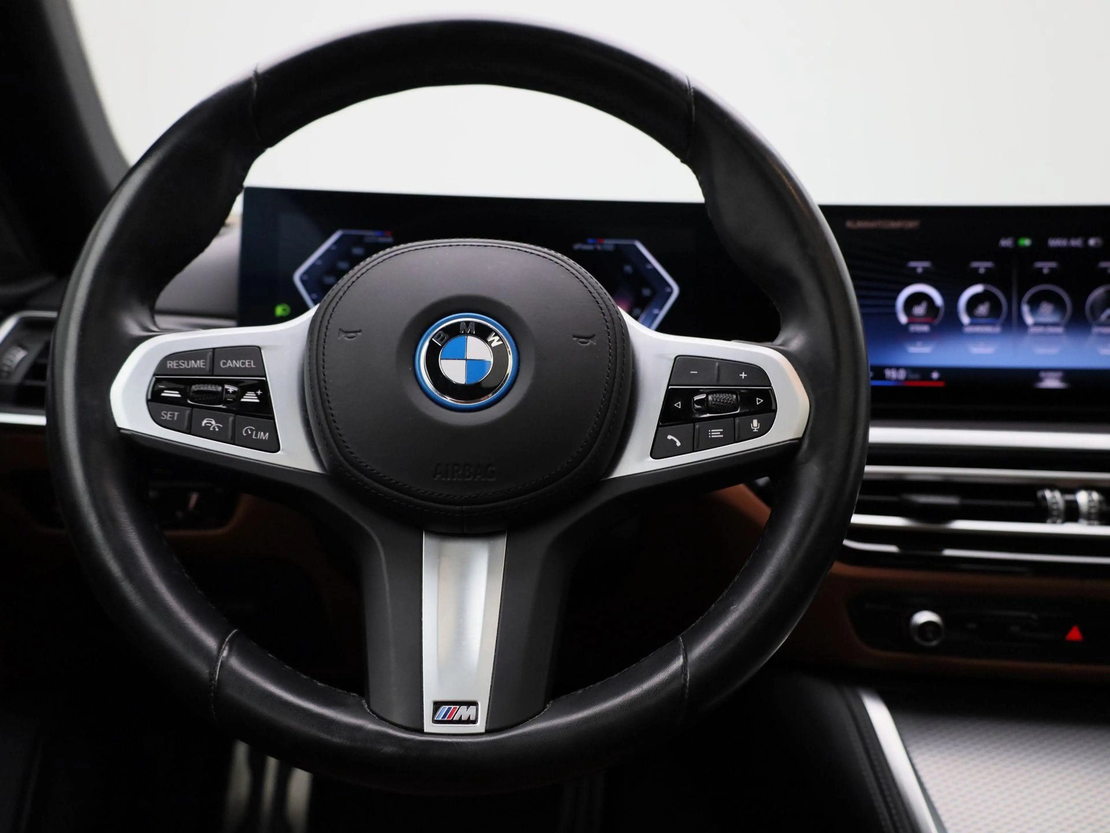 BMW i4 eDrive40 High Executive 84 kWh — photo 7