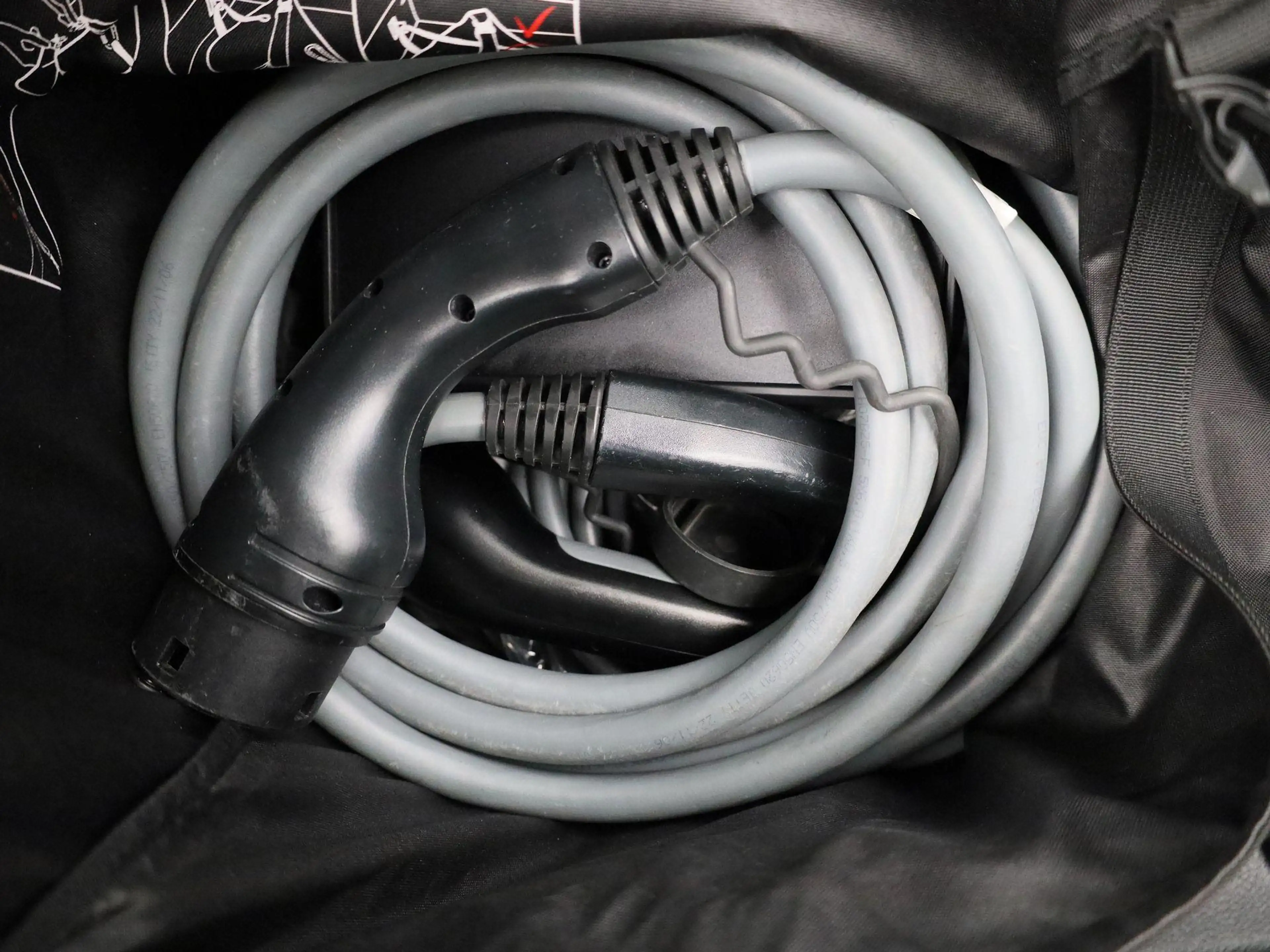 BMW i4 eDrive40 High Executive 84 kWh — photo 13