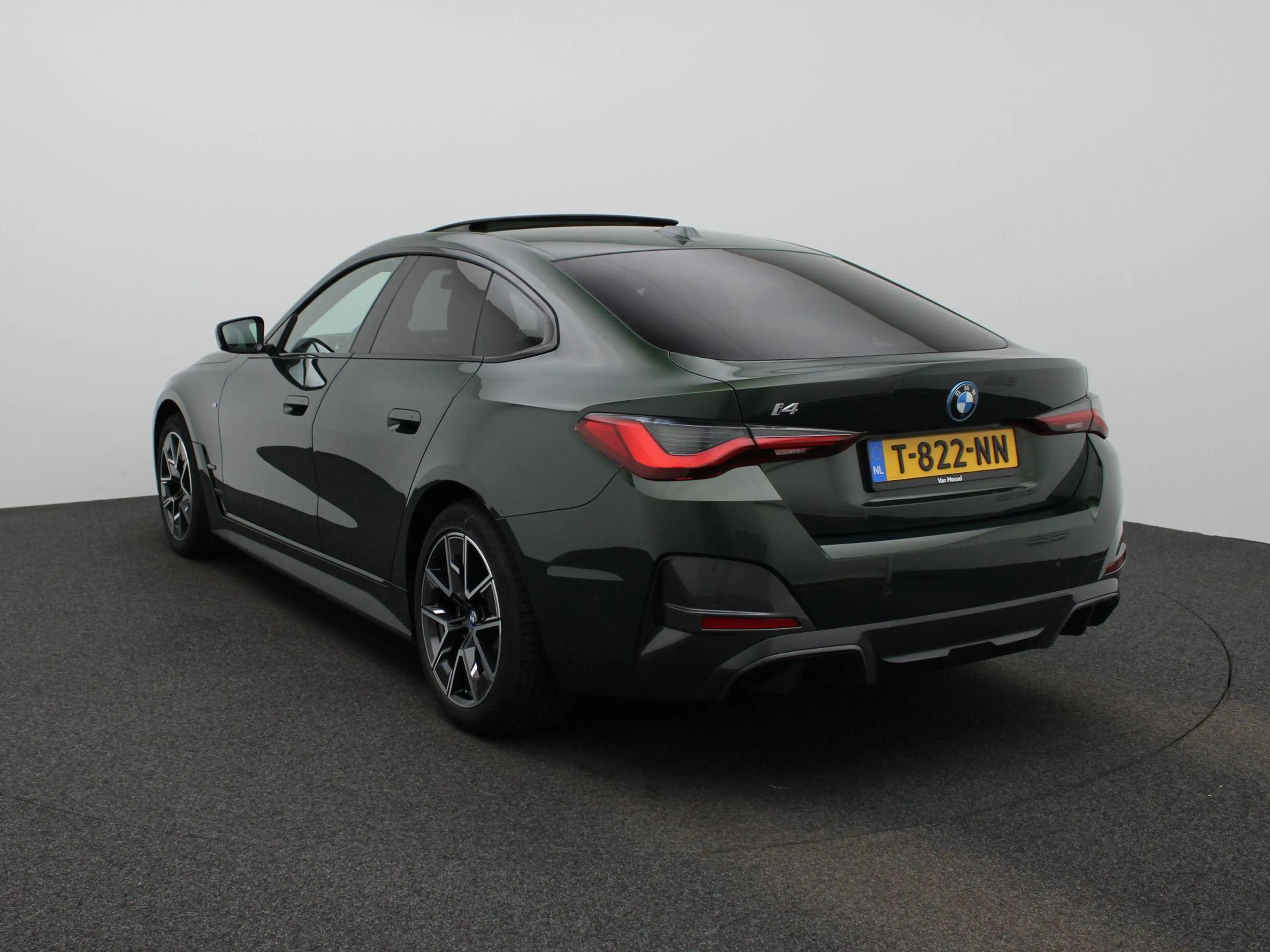 BMW i4 eDrive40 High Executive 84 kWh — photo 2