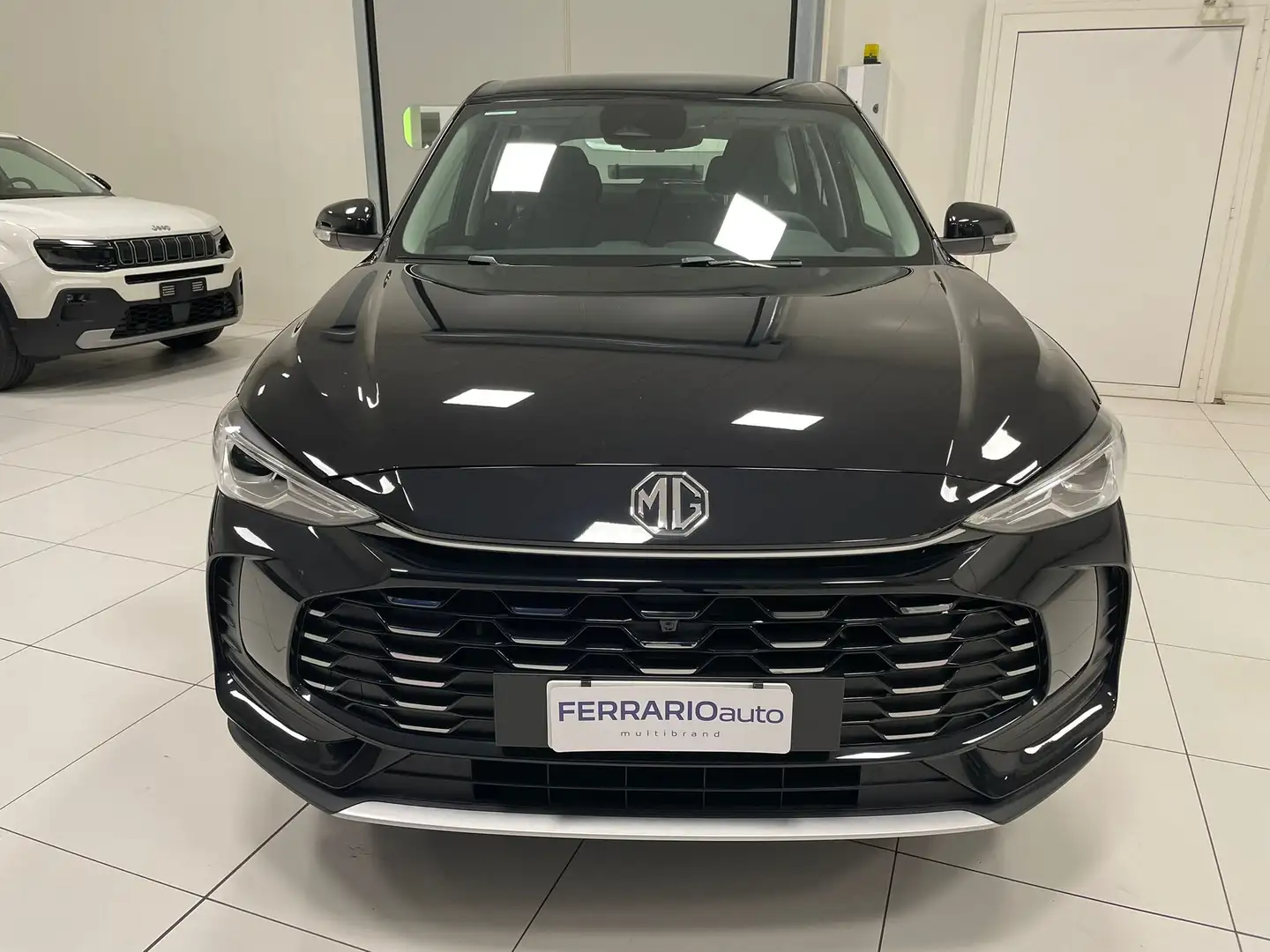 MG ZS NUOVA ZS 1.5 Standard - KM0 - Zwart - 2