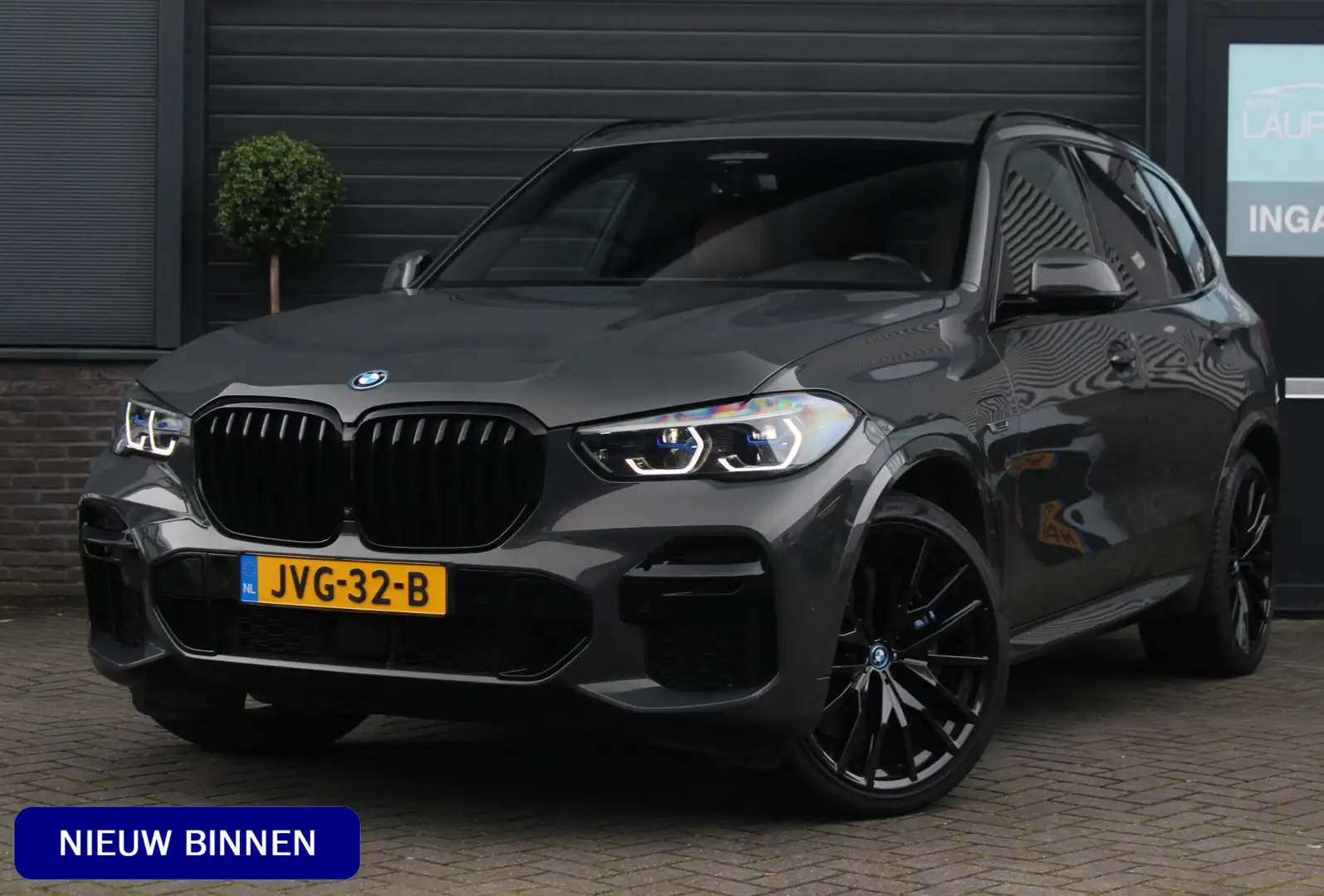 BMW X5 xDrive45e M-sport | Pano | Lazer | HUD | 360 | Tre Gris - 1