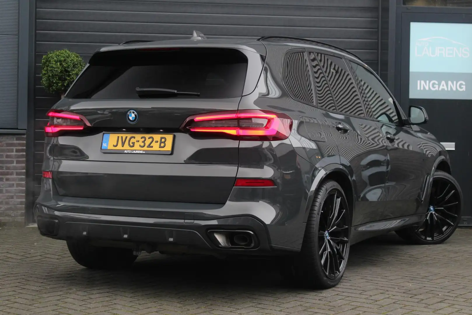 BMW X5 xDrive45e M-sport | Pano | Lazer | HUD | 360 | Tre Gris - 2