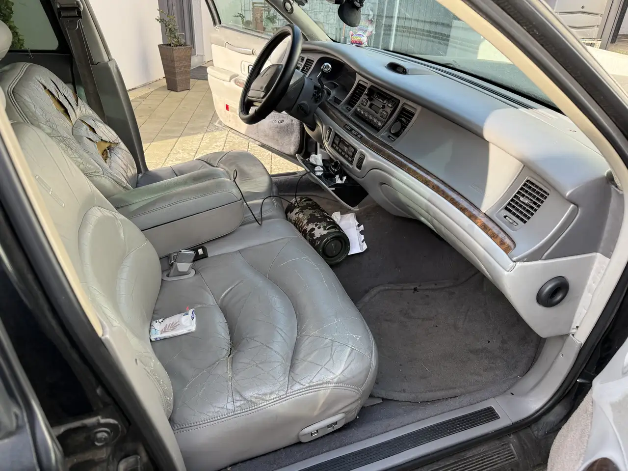 Lincoln Town Car Signiture Presidential, foto 10