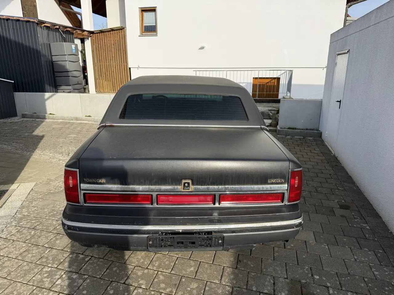 Lincoln Town Car Signiture Presidential, foto 4