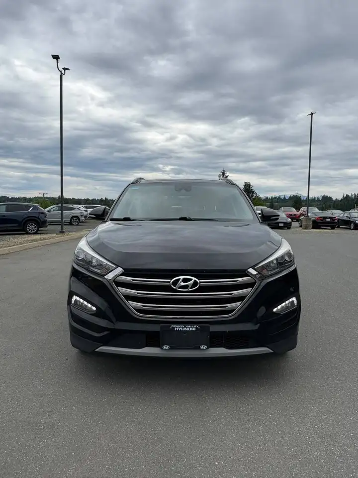 Hyundai TUCSON photo Hyundai TUCSON