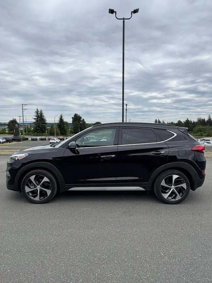 Hyundai TUCSON photo Hyundai TUCSON