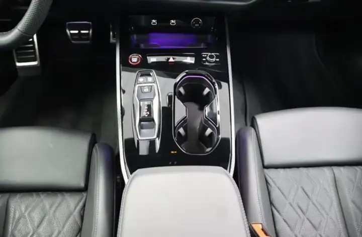 Audi A5 2025, foto 14