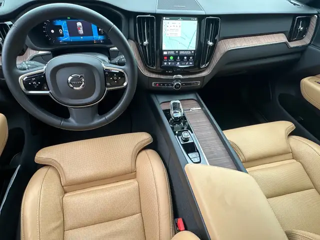 Volvo XC60 view 15