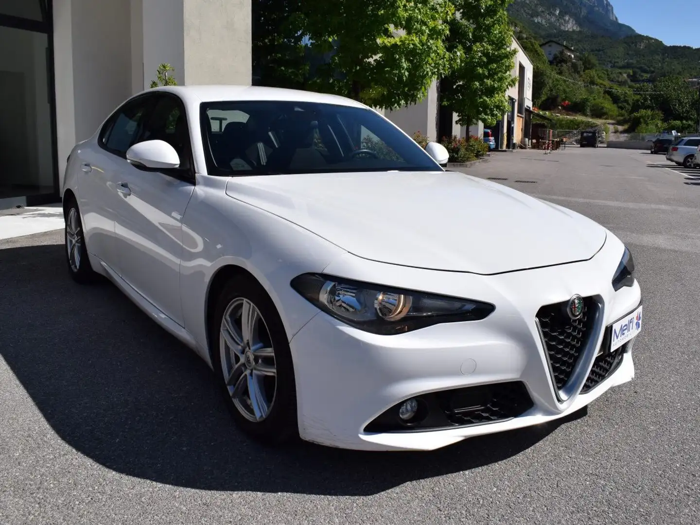 Alfa Romeo Giulia 2.2TD Business 136cv Bianco - 1