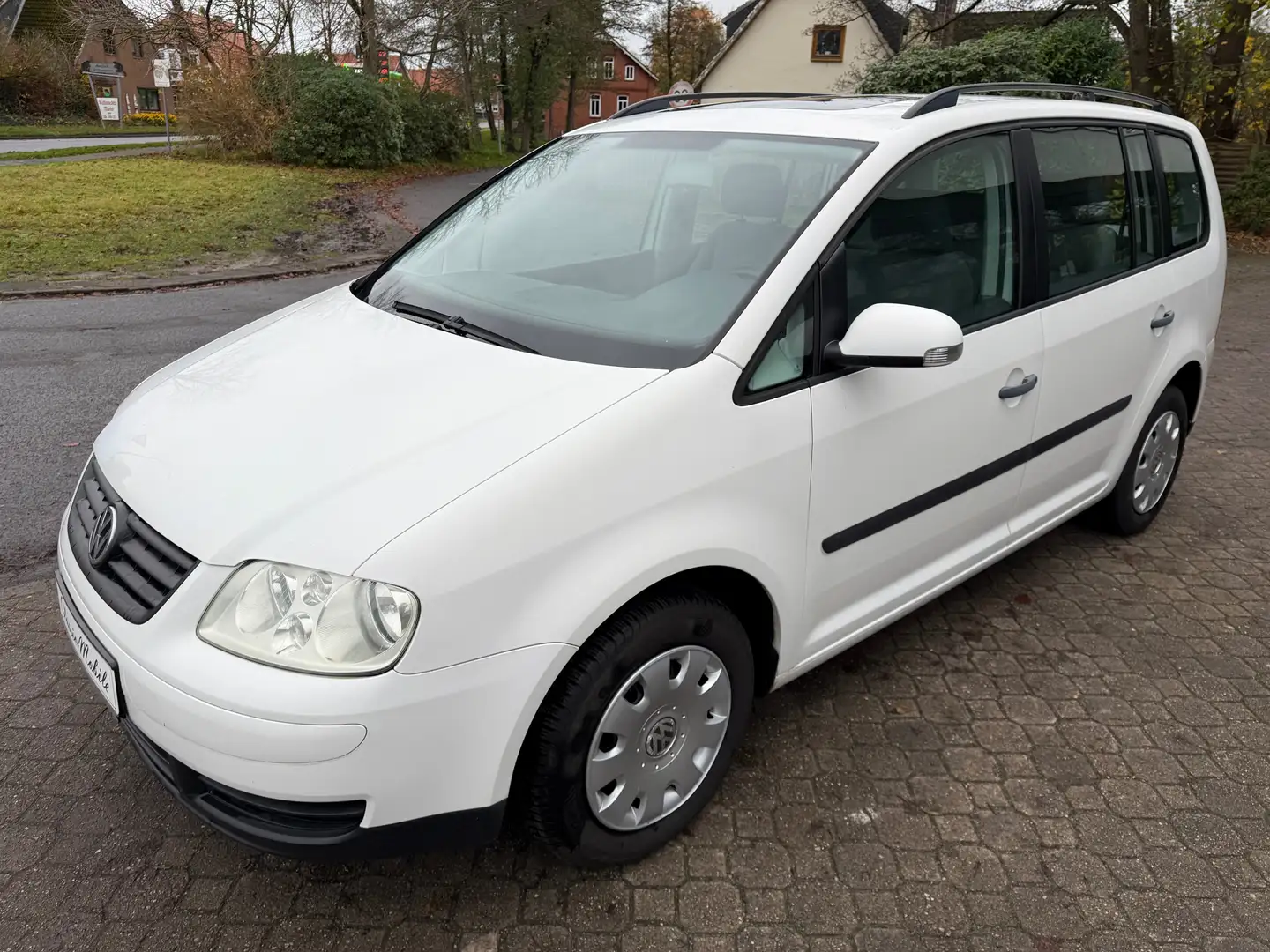 Volkswagen Touran 1.9 TDI *nur 90 TKM*1.Hand*Scheckheft*AHK*Euro 4* Bianco - 2