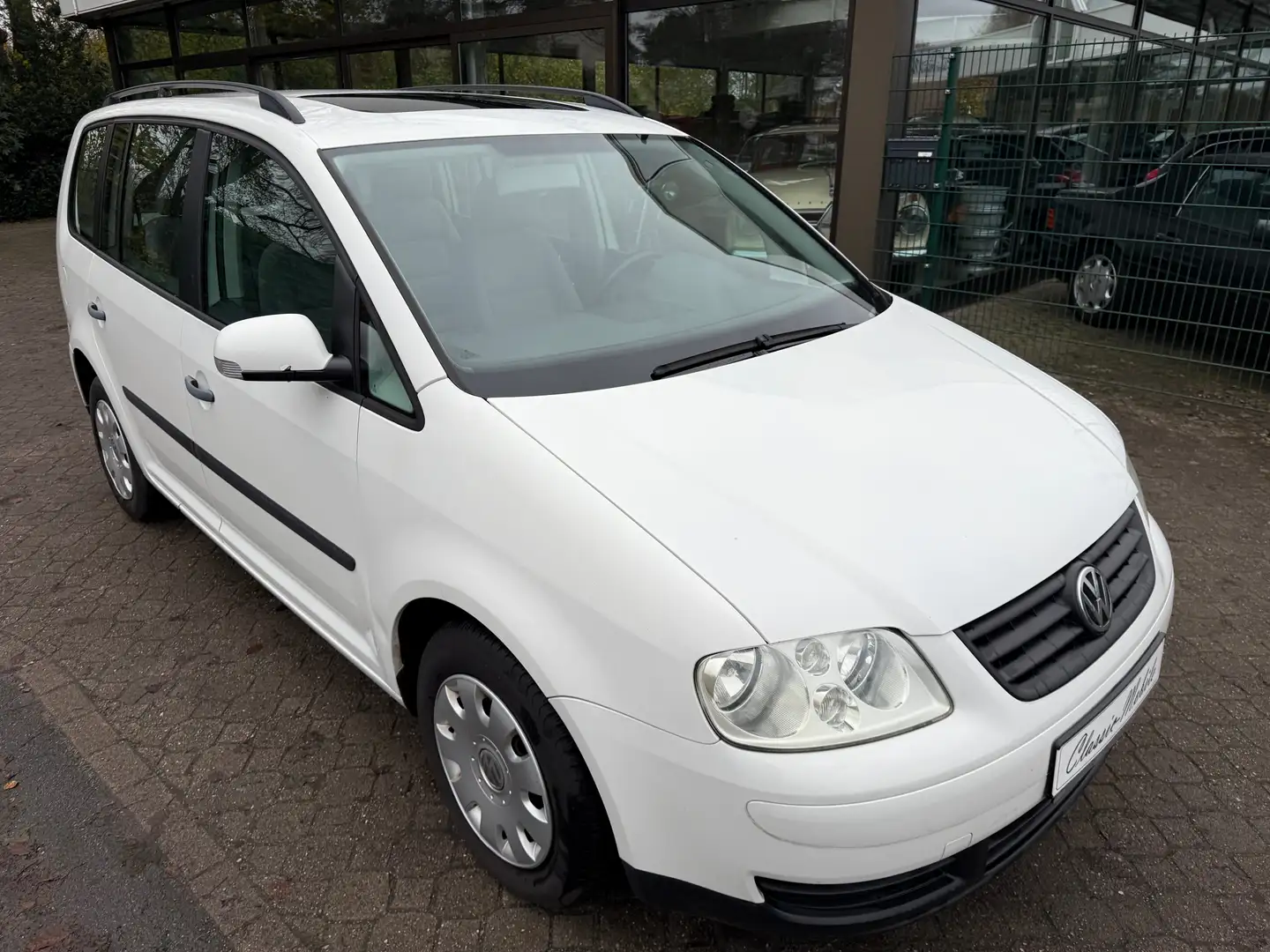 Volkswagen Touran 1.9 TDI *nur 90 TKM*1.Hand*Scheckheft*AHK*Euro 4* Bianco - 1