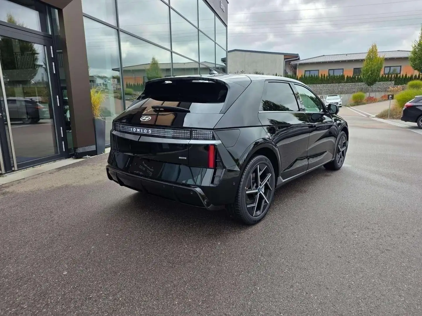 Hyundai IONIQ 5 N Line X Elektro 4WD Negru - 2