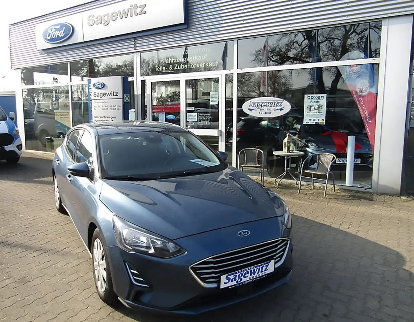 Ford Focus 1.0 EcoBoost Mild-Hybrid Trend SHZ BT USB Blau - 2