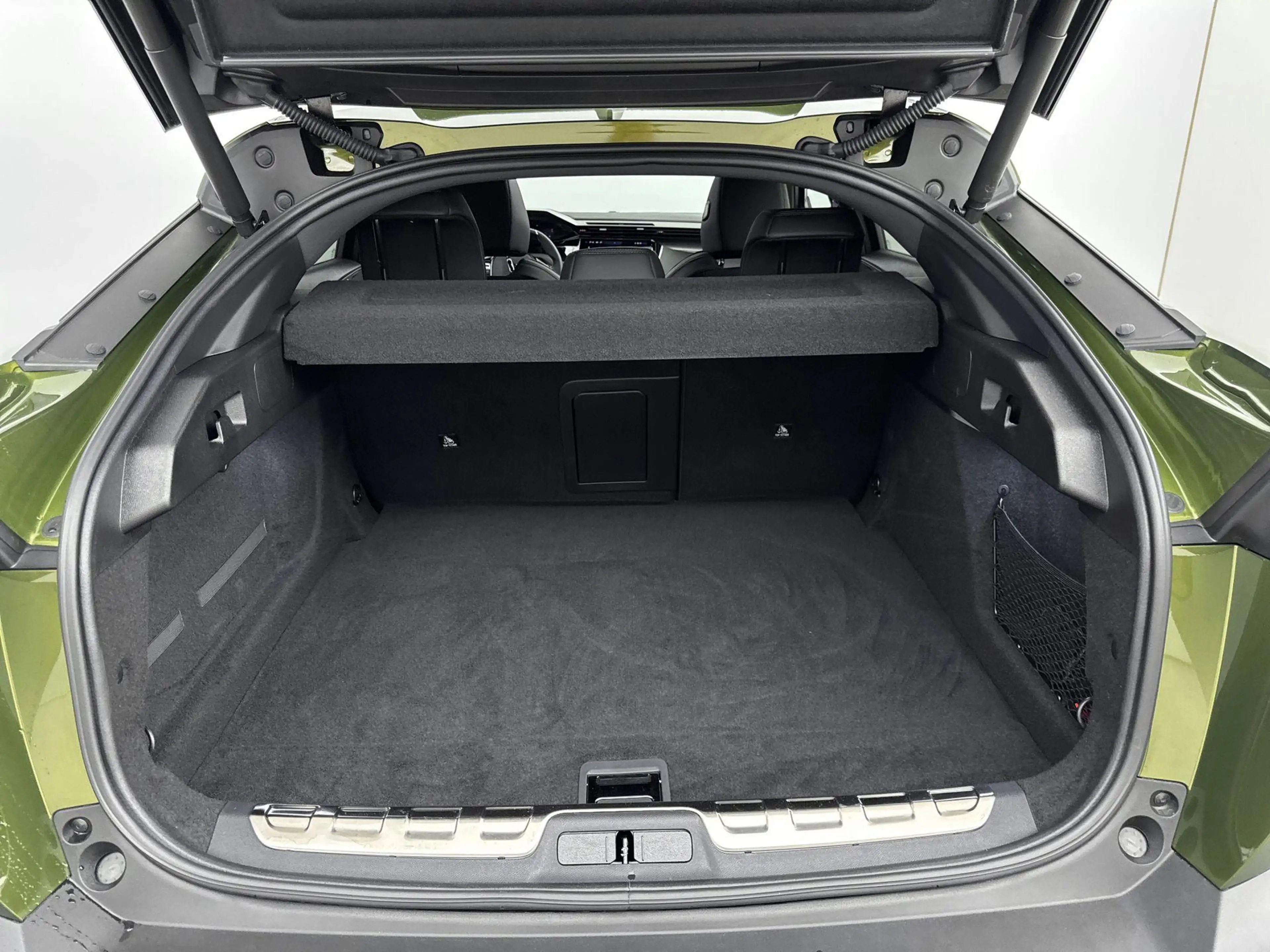 Peugeot 408 e-408 GT Exclusive 58 kWh 213pk | Demo deal! | Led — photo 14