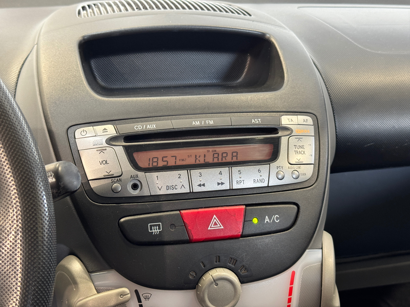 Toyota Aygo 1.0i* BOÎTE AUTOMATIQUE * AIRCO * GARANTIE * CARNET * — photo 15