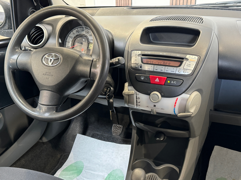 Toyota Aygo 1.0i* BOÎTE AUTOMATIQUE * AIRCO * GARANTIE * CARNET * — photo 12
