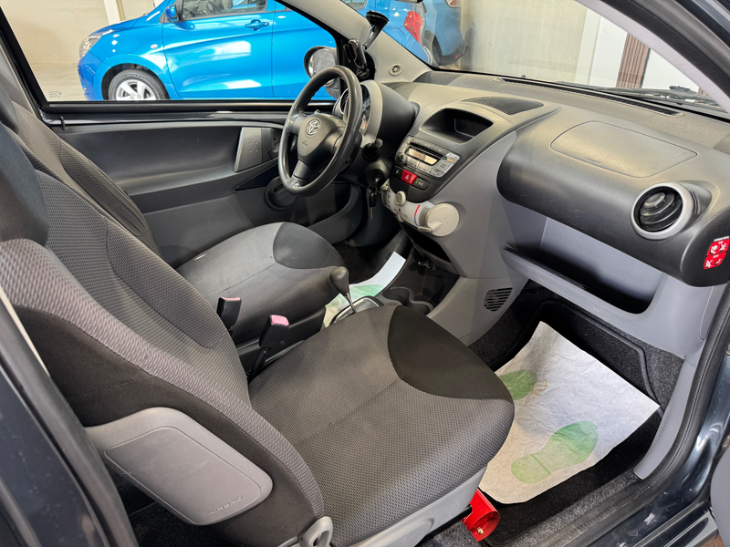 Toyota Aygo 1.0i* BOÎTE AUTOMATIQUE * AIRCO * GARANTIE * CARNET * — photo 9