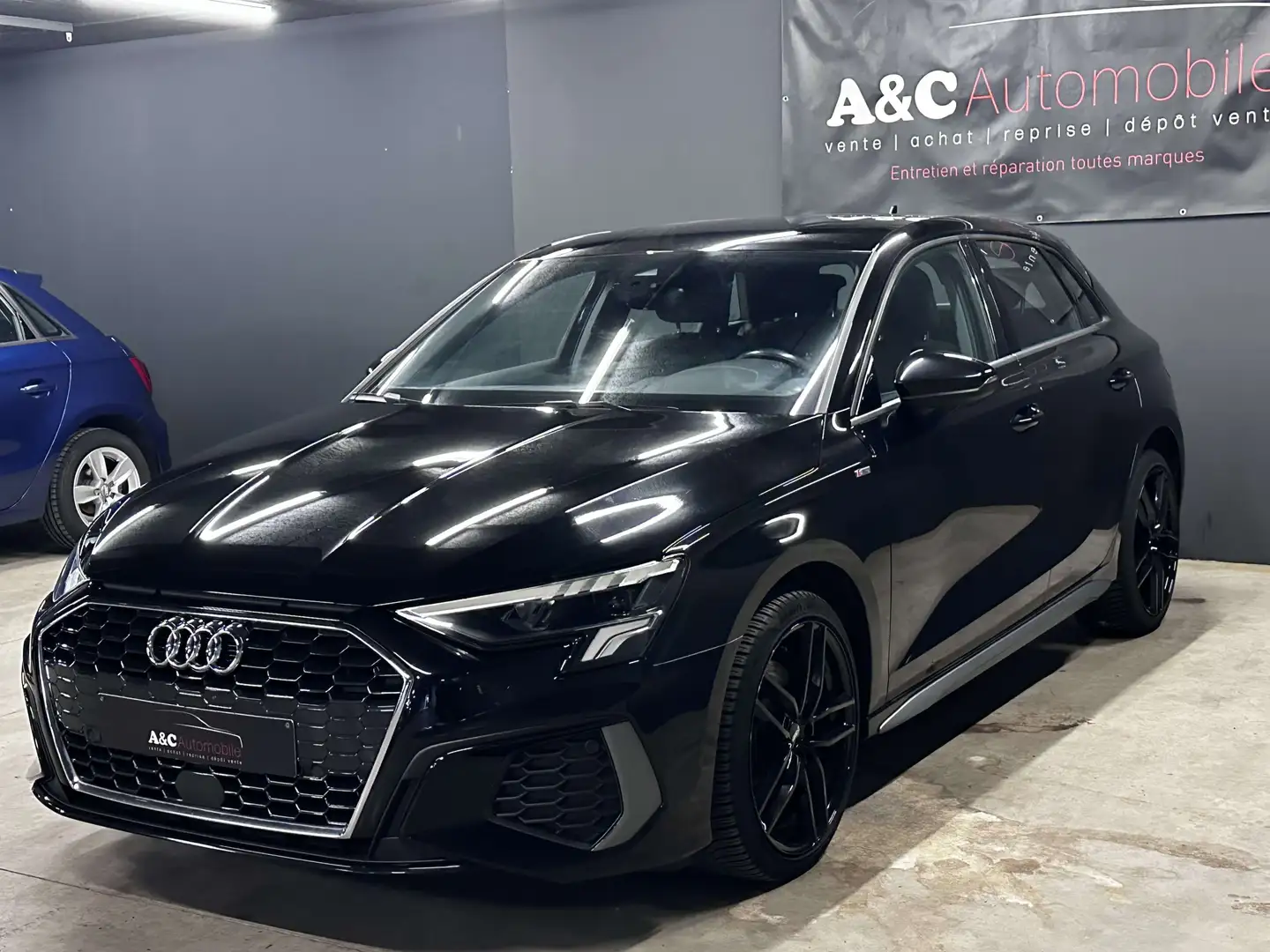Audi A3 Sportback S-Line Noir - 2