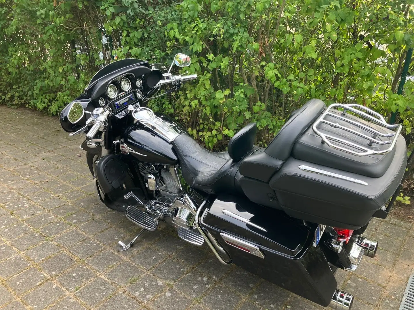 Harley-Davidson Electra Glide CVO Ultra Classic FLHTCUSE Negru - 2