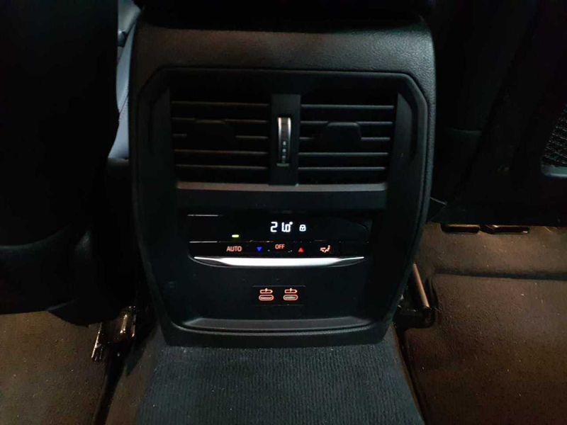 BMW 330 330d Aut. M-SPORTPAKET AHK KAMERA LED — photo 8