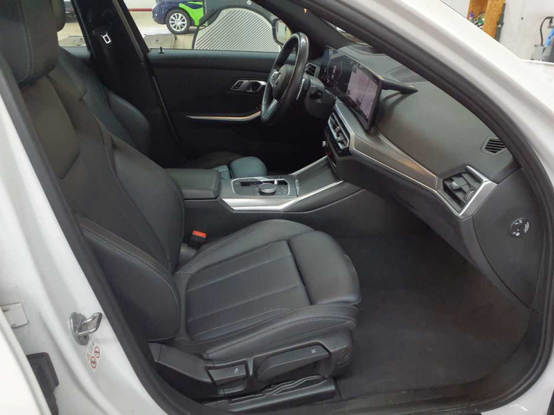 BMW 330 330d Aut. M-SPORTPAKET AHK KAMERA LED — photo 13