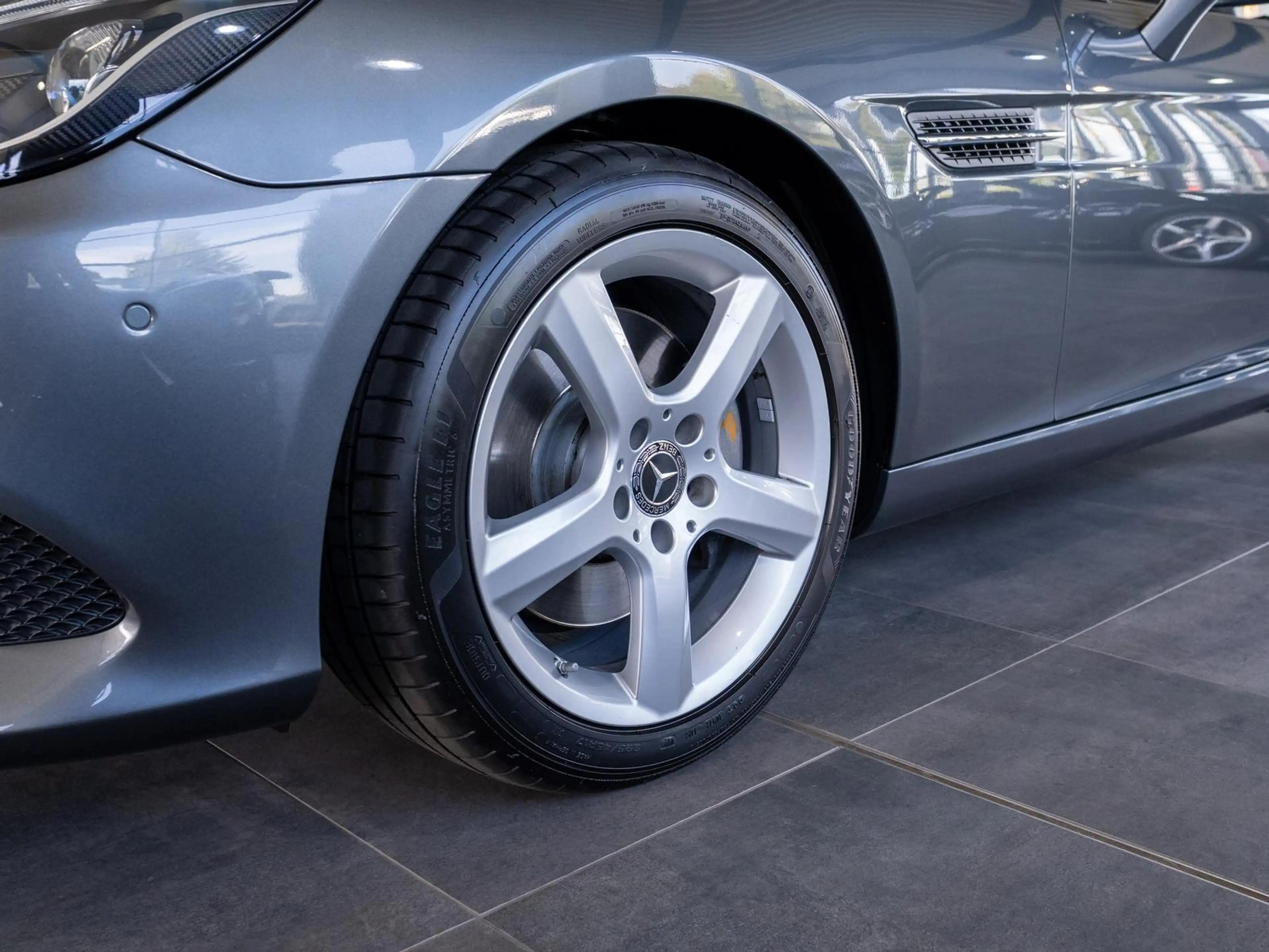 Mercedes-Benz SLC 200 2.0 CGI KAT — photo 9