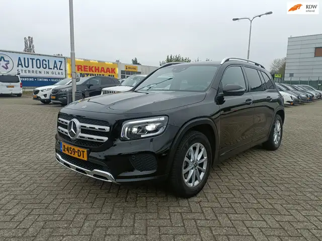 Mercedes-Benz GLB 180 Business Solution Luxury