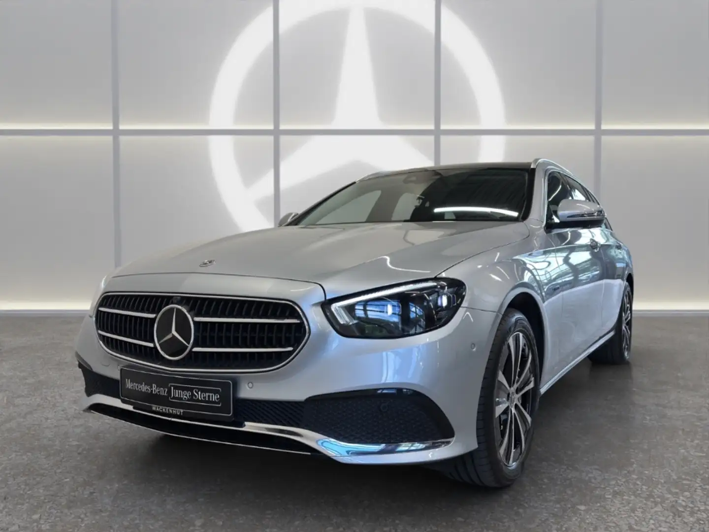 Mercedes-Benz E 300 de 4M T AVANTGARDE AHK+BUSIN+HUD+DIST+360° Silber - 2