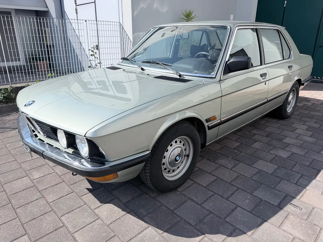 BMW 5 Series 520 1981