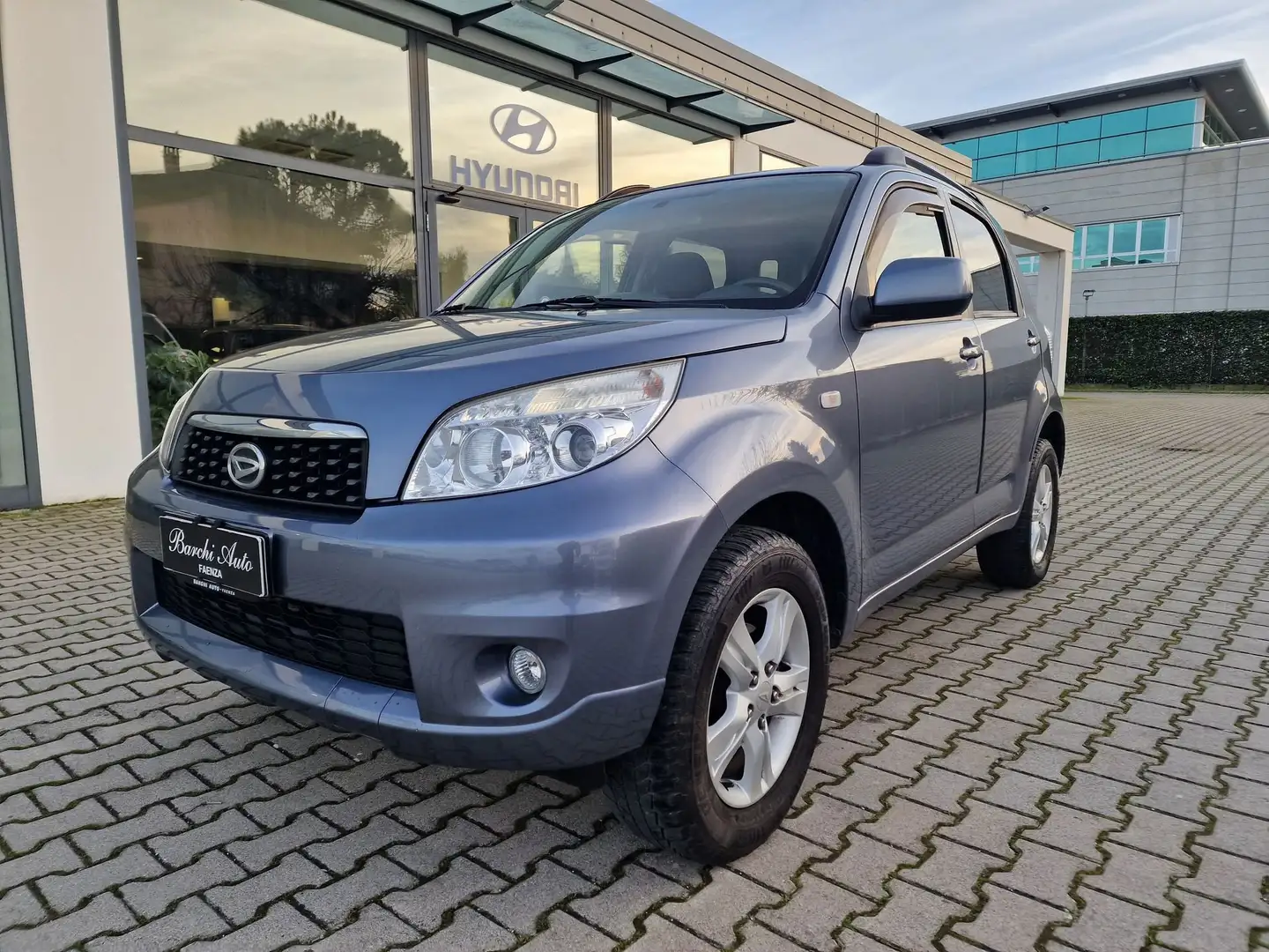 Daihatsu Terios Terios 1.5 B You 4wd GPL Grau - 2