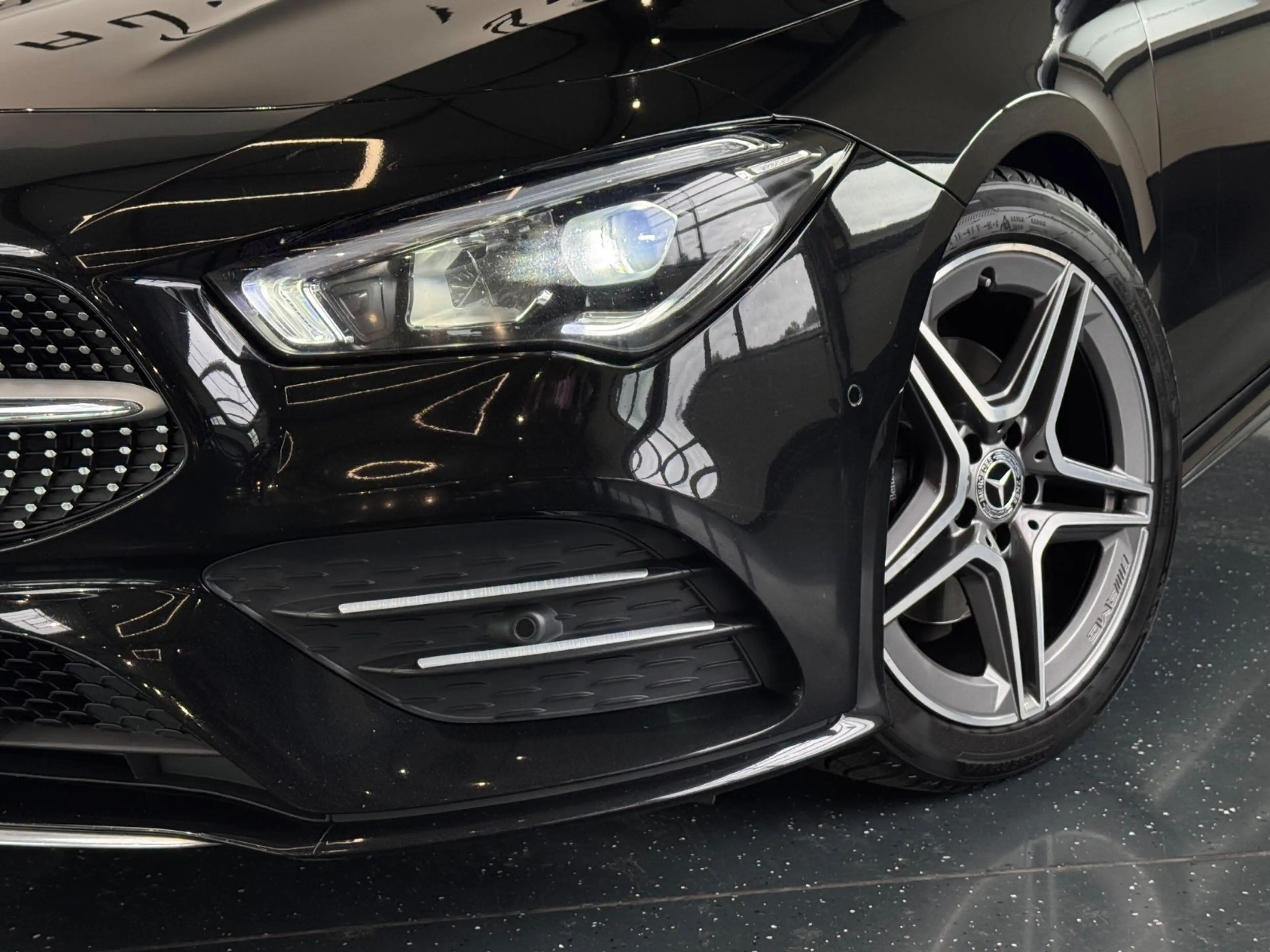 Mercedes-Benz CLA 180 d*AMG LINE*WIDESCREEN*TOTWINKEL*PDC*SHZ* — photo 2