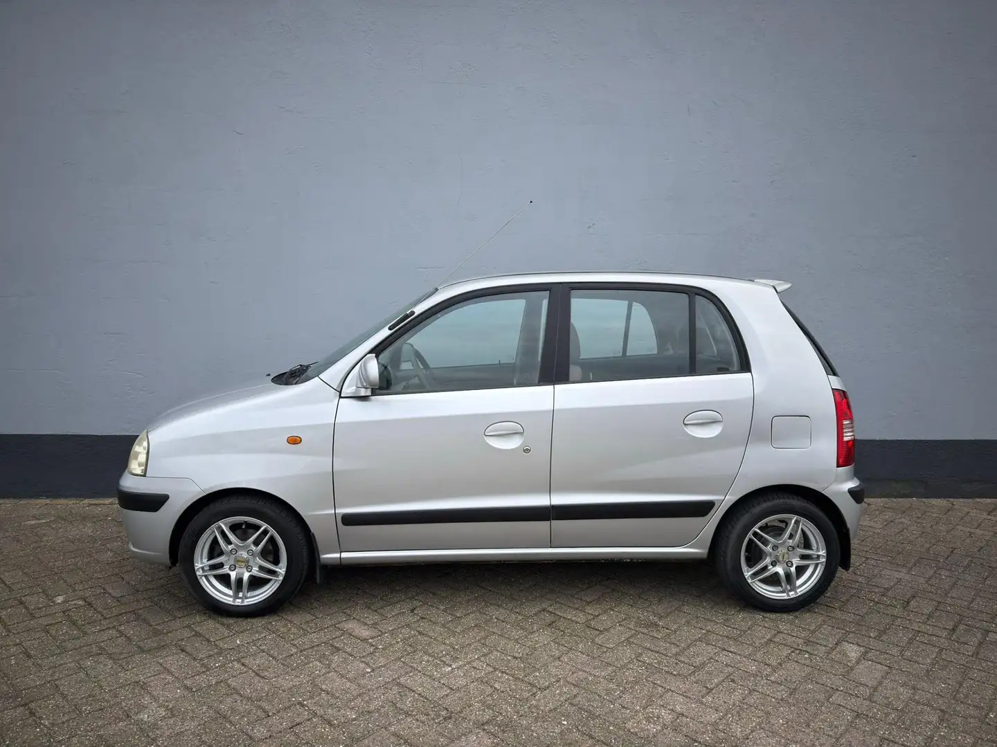Hyundai Atos 1.1i Dynamic Cool Automaat - Airco Gris - 2