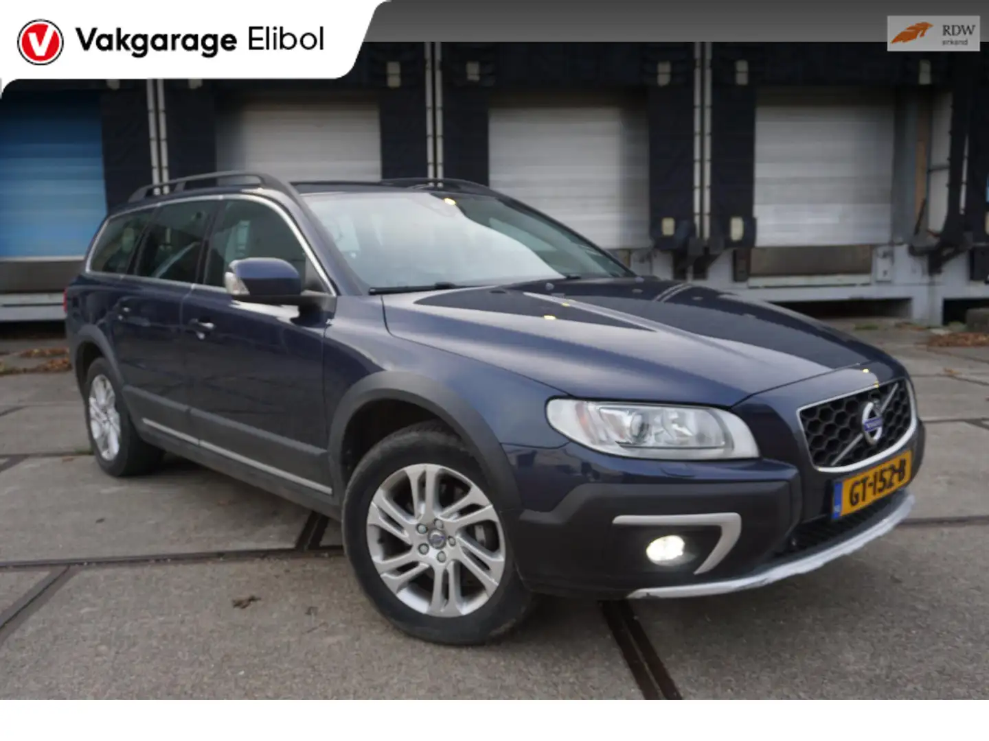 Volvo XC70 2.0 D4 FWD Summum Blau - 1