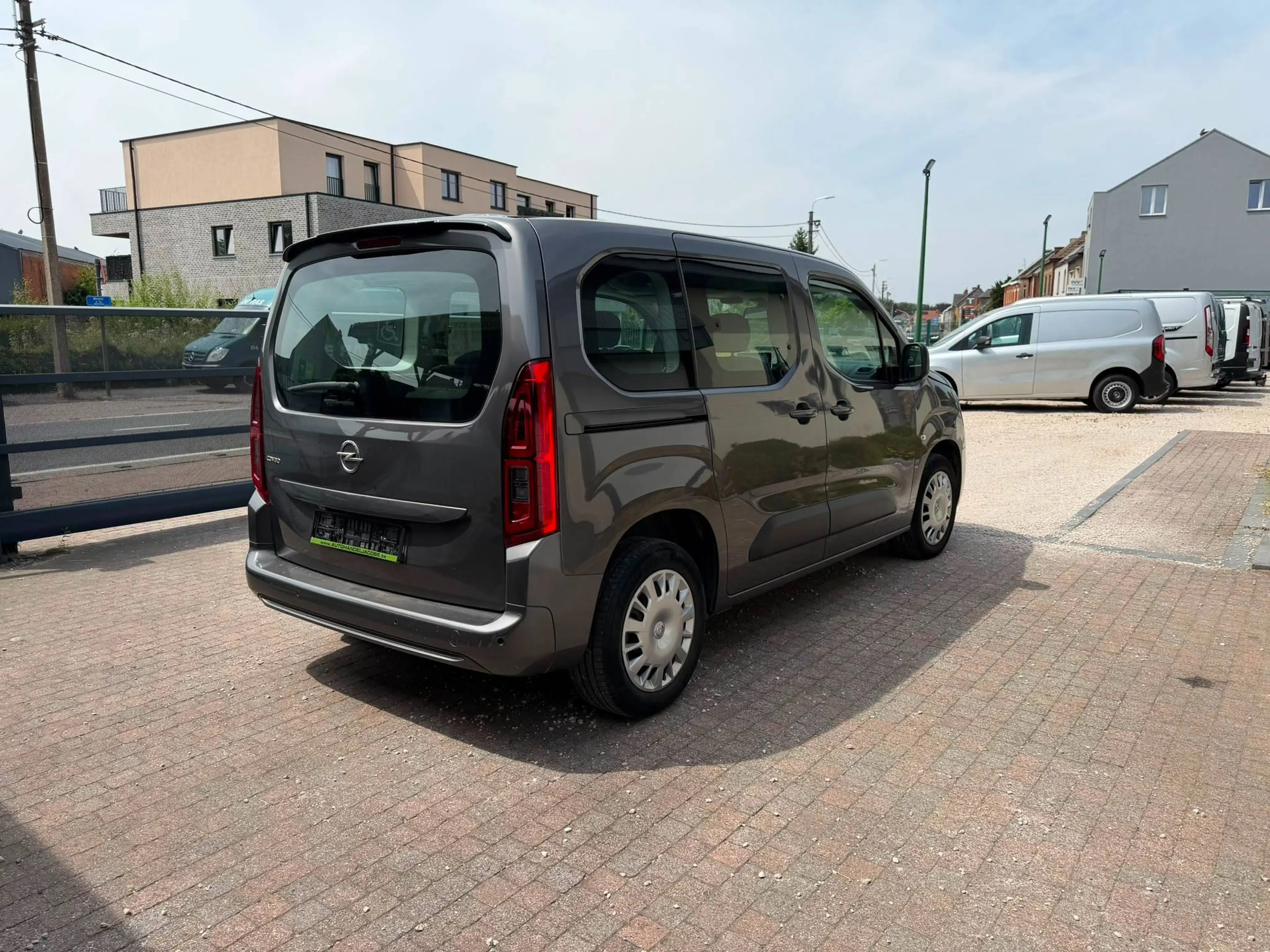Opel Combo Life 5ZITPL * 1.2BENZ * 2 SCHUIFDEUREN * AUT AIRCO * CAMERA * GPS — photo 5
