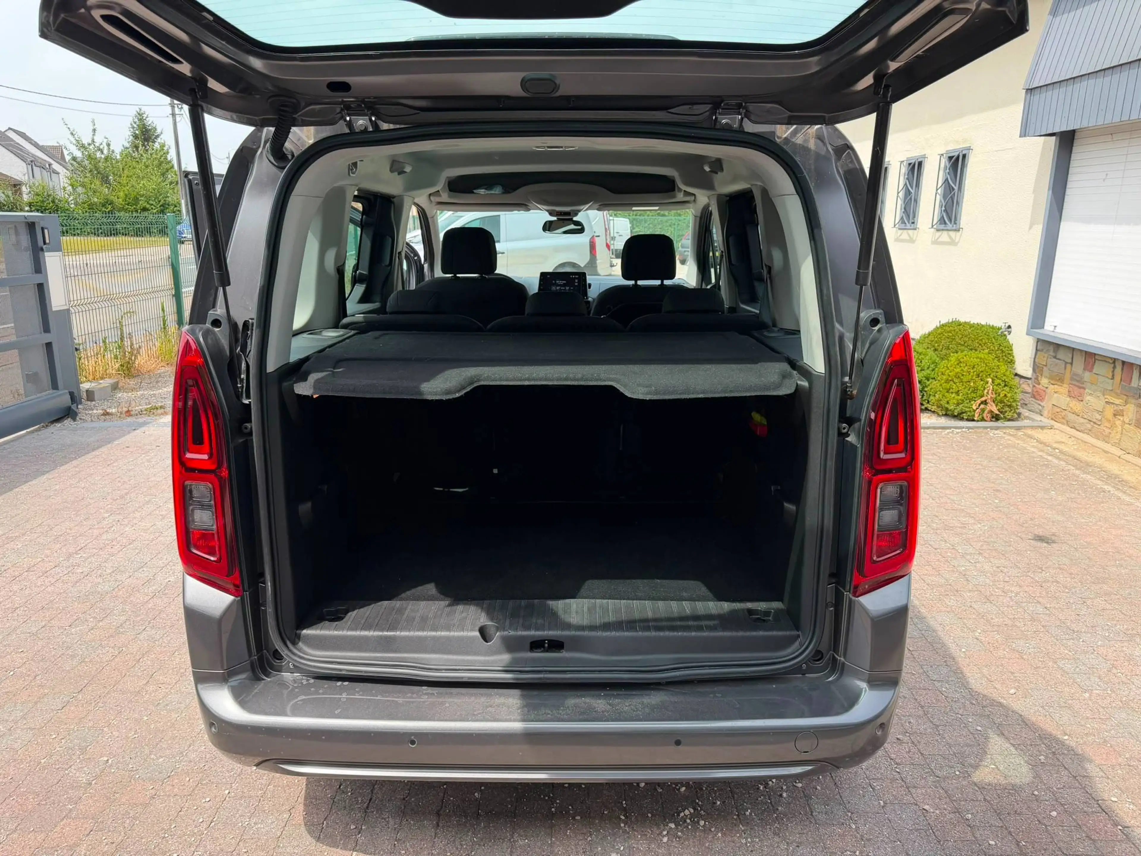 Opel Combo Life 5ZITPL * 1.2BENZ * 2 SCHUIFDEUREN * AUT AIRCO * CAMERA * GPS — photo 8