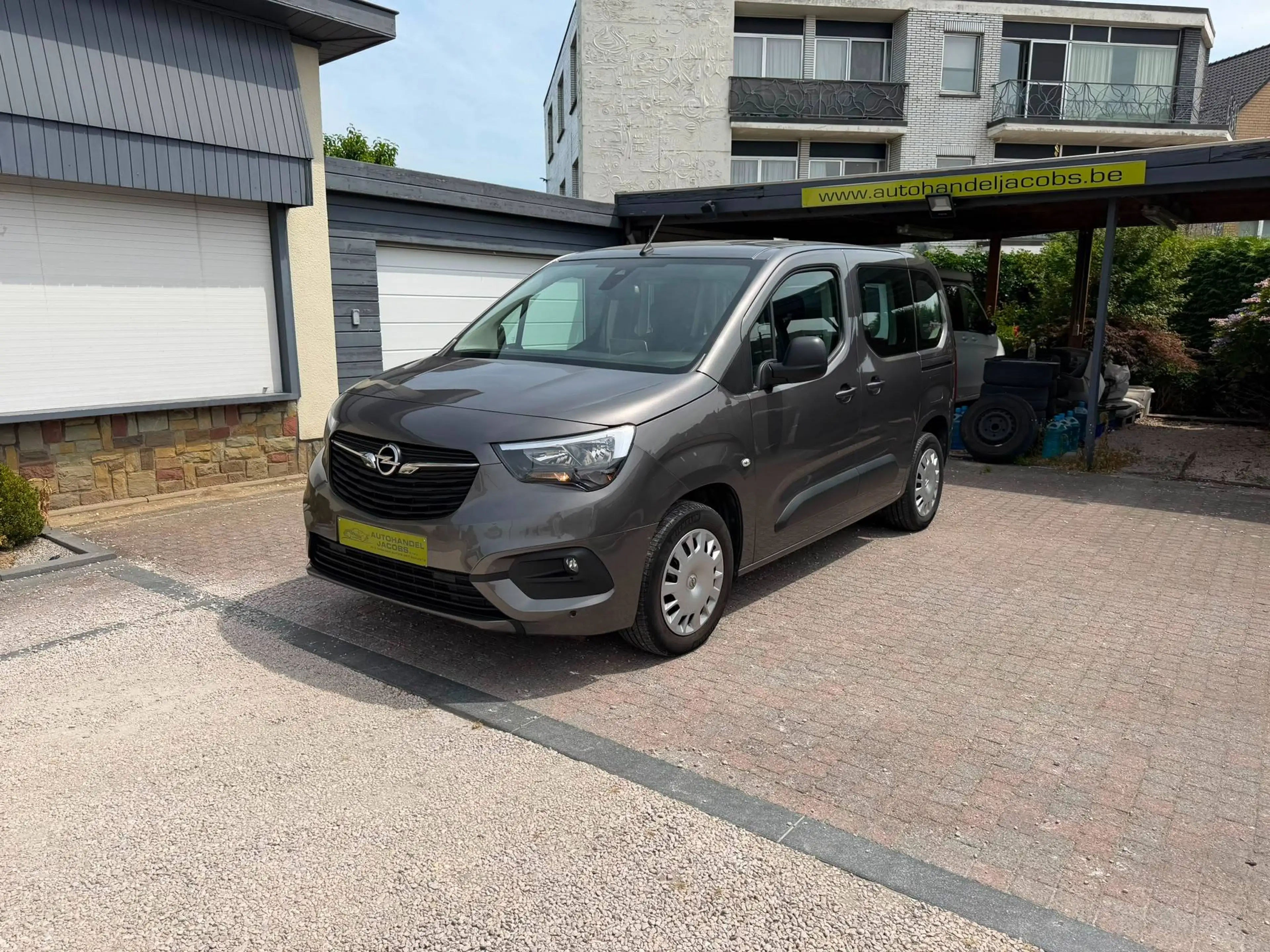 Opel Combo Life 5ZITPL * 1.2BENZ * 2 SCHUIFDEUREN * AUT AIRCO * CAMERA * GPS — photo 4