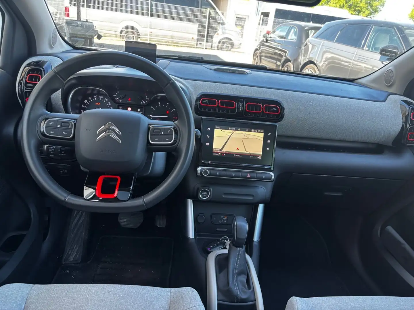 Citroen C3 Aircross = Automatik Schiebedach Kamera Navi Grau - 2