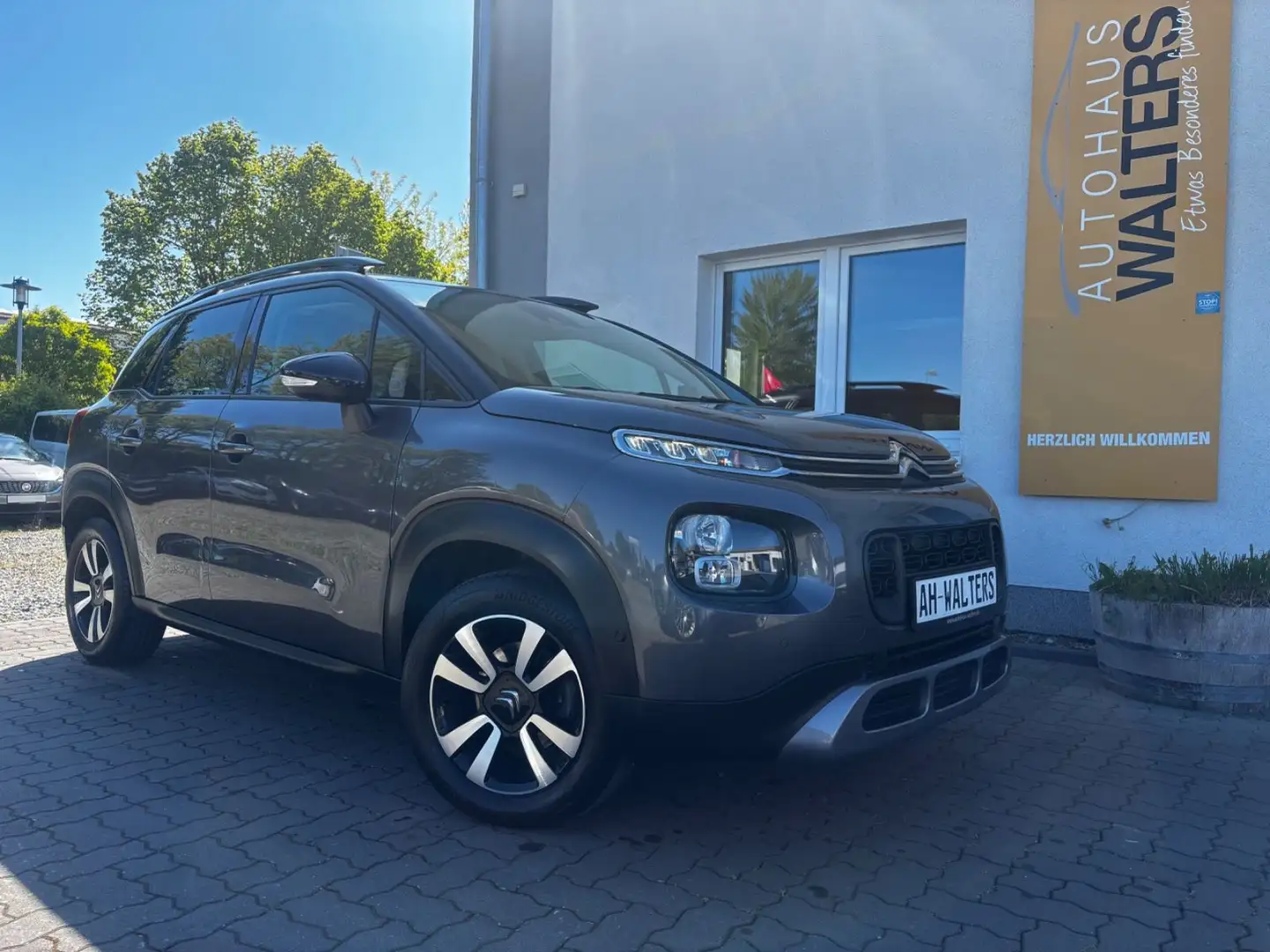 Citroen C3 Aircross = Automatik Schiebedach Kamera Navi Grau - 1