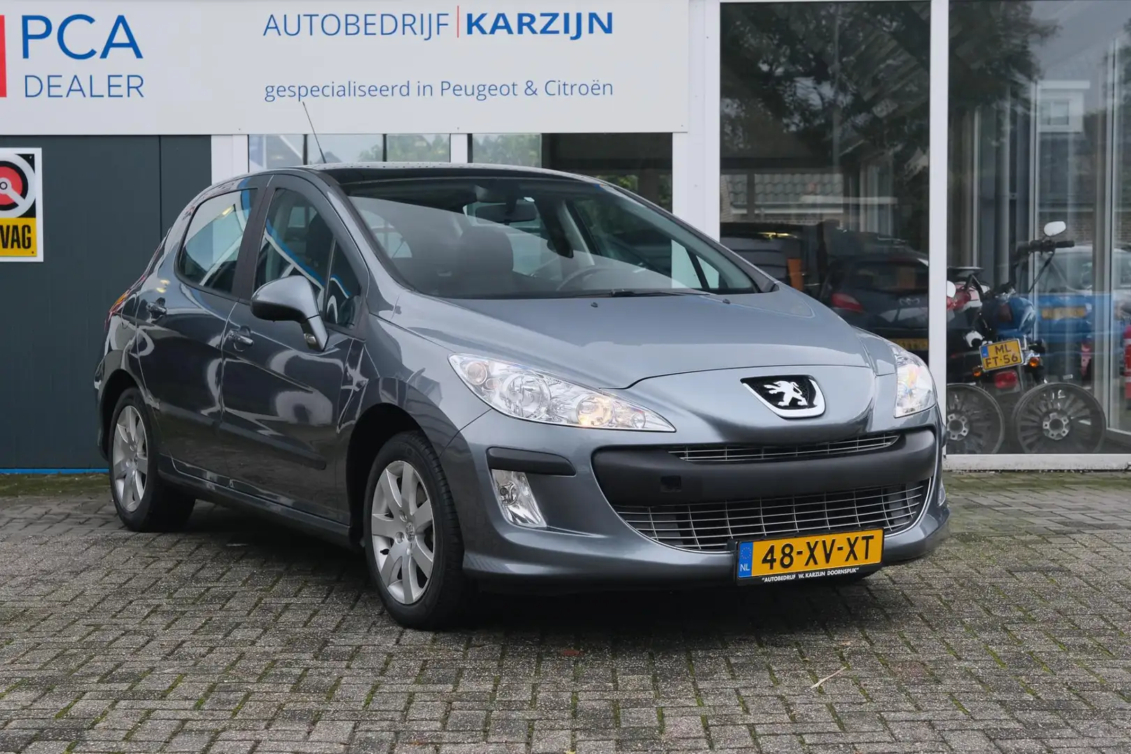 Peugeot 308 1.6 VTi XS Grijs - 2