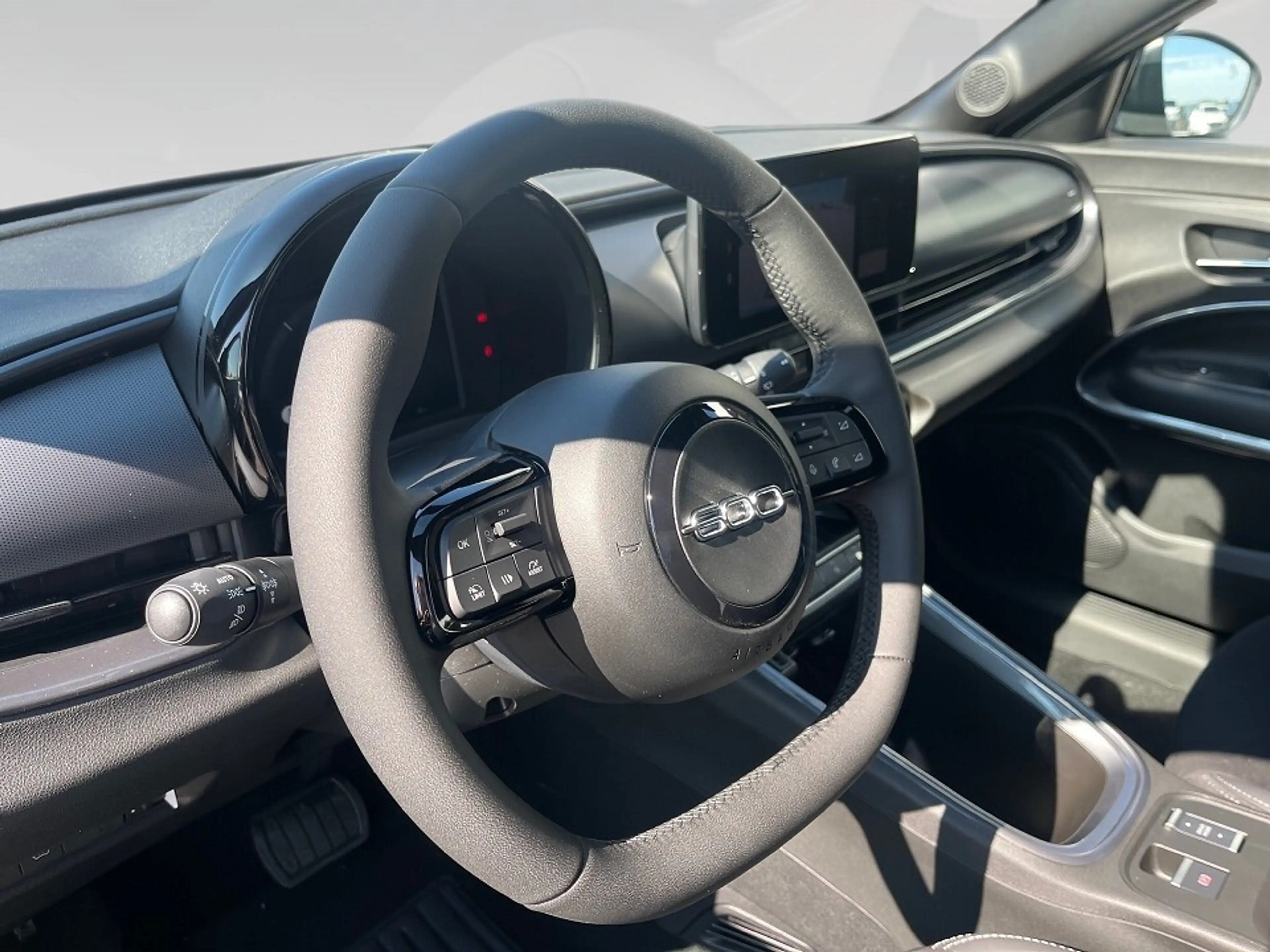 Fiat 600e SPORT — photo 12