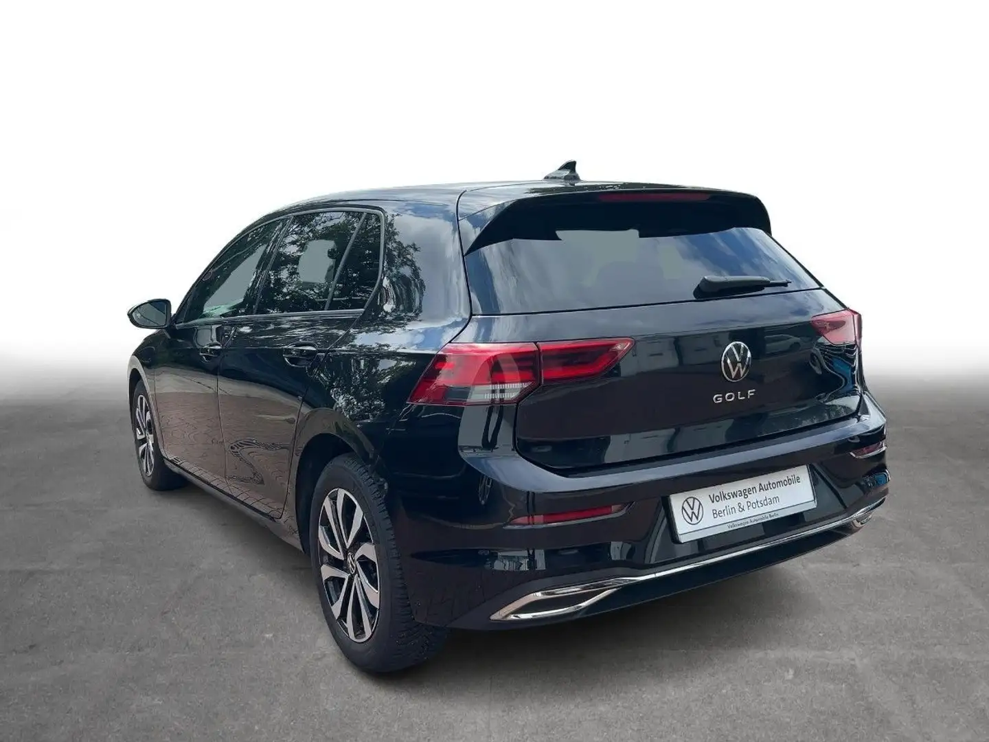 Volkswagen Golf VIII 1.5 TSI Active Navi LED AHZV PDC Negro - 2