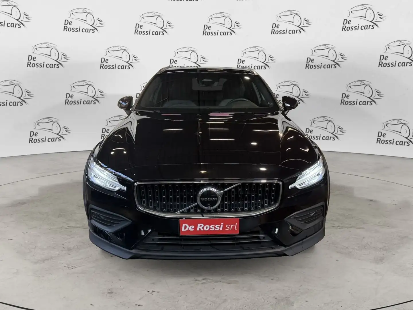 Volvo V60 Cross Country V60 Cross Country B4 (d) AWD automatico Nero - 2