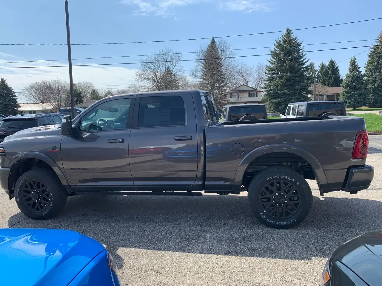 RAM 2500 снимка RAM 2500