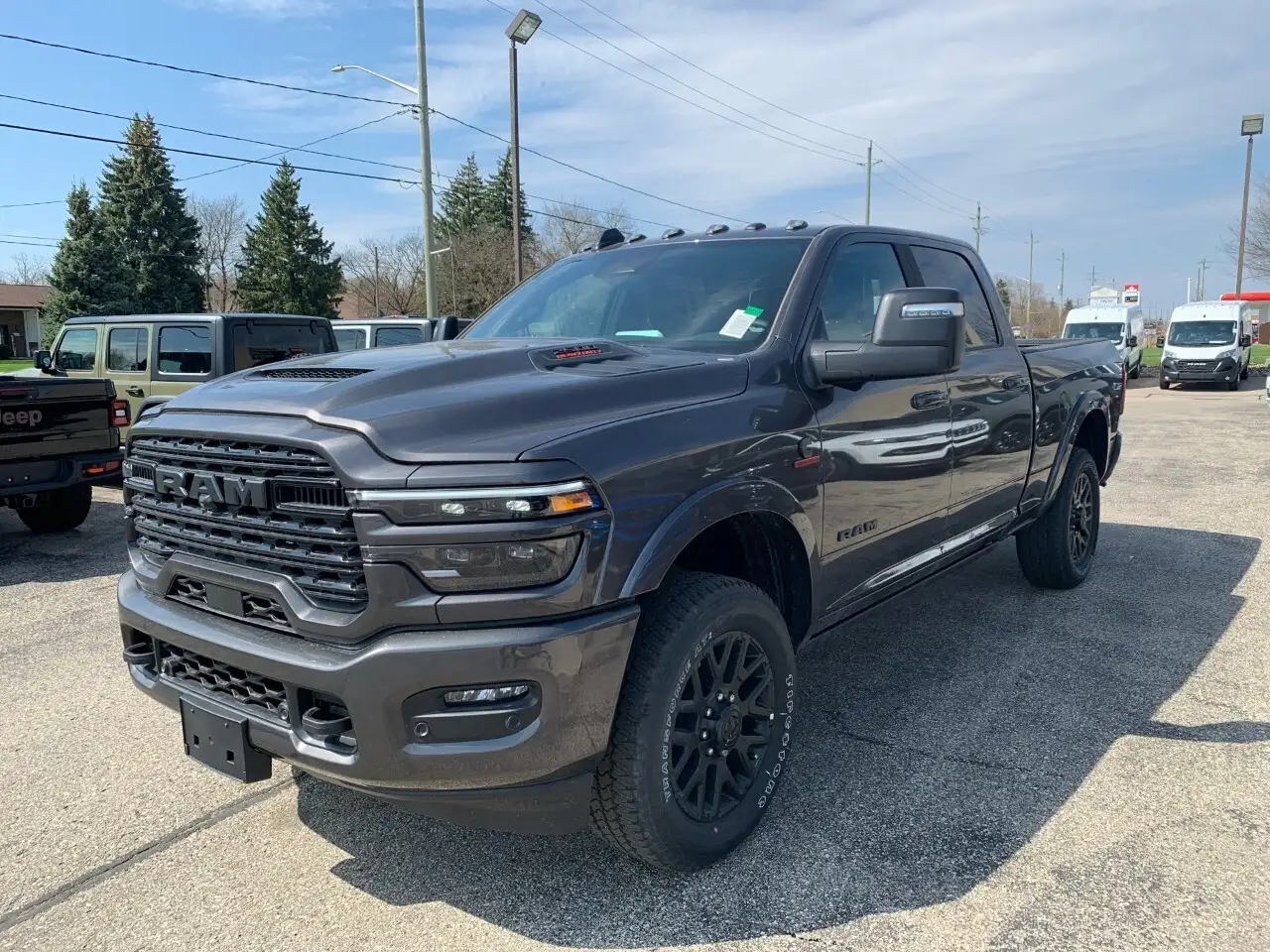 RAM 2500 снимка RAM 2500